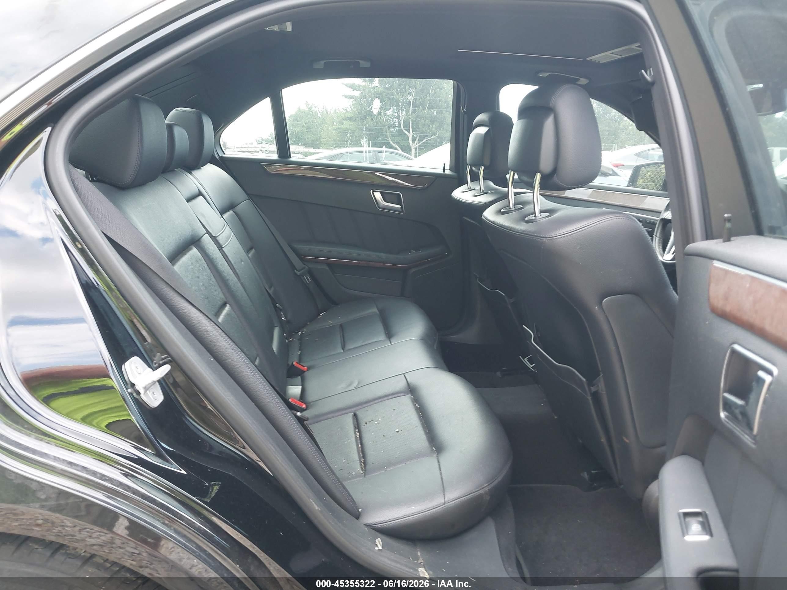 2013 Mercedes-benz E 350   Black vin: WDDHF5KB8DA772409