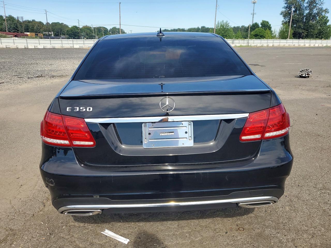 2014 Mercedes-benz E 350 Black vin: WDDHF5KB8EA803014