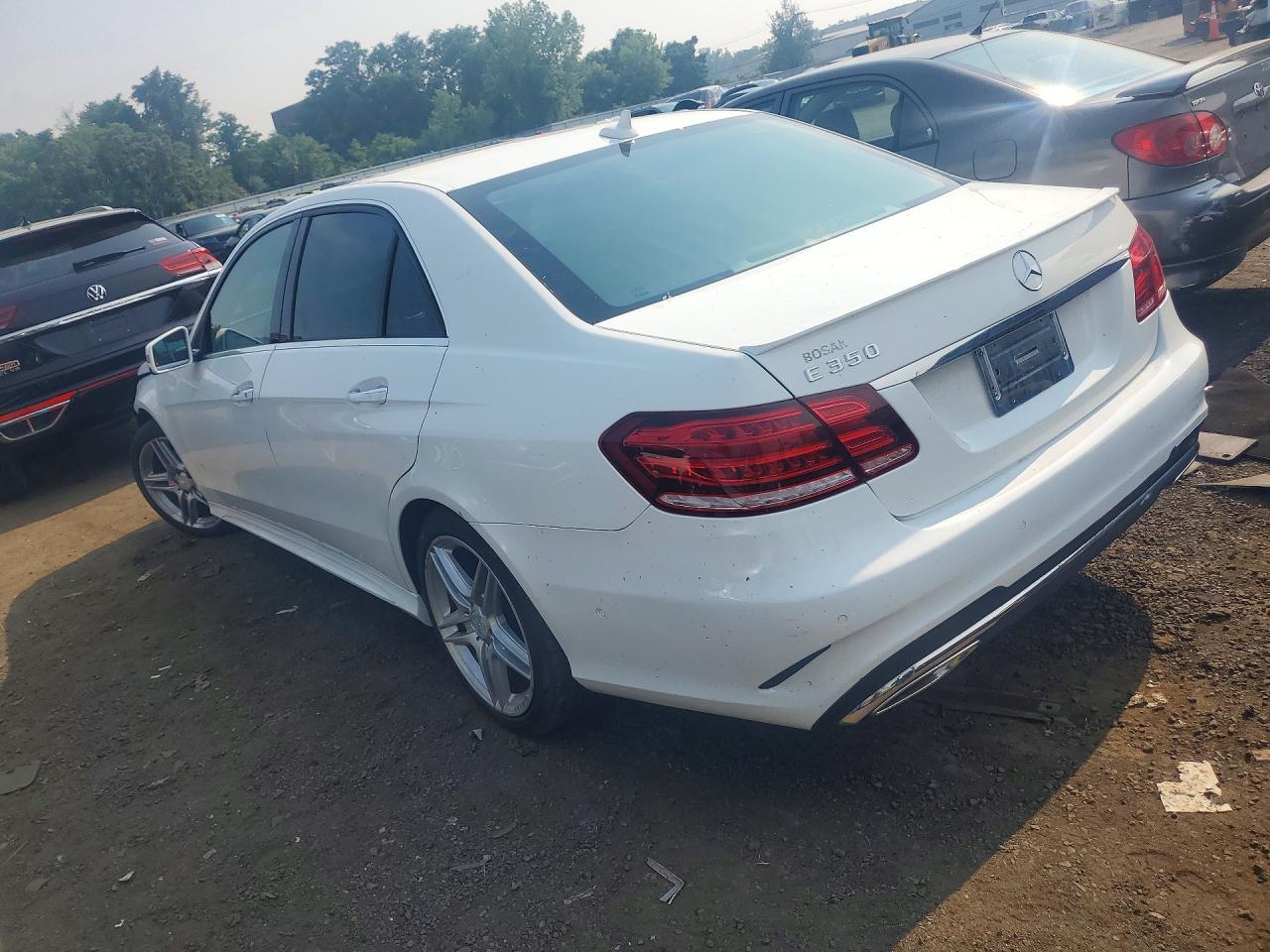 2014 Mercedes-benz E 350 Белый vin: WDDHF5KB8EA870020