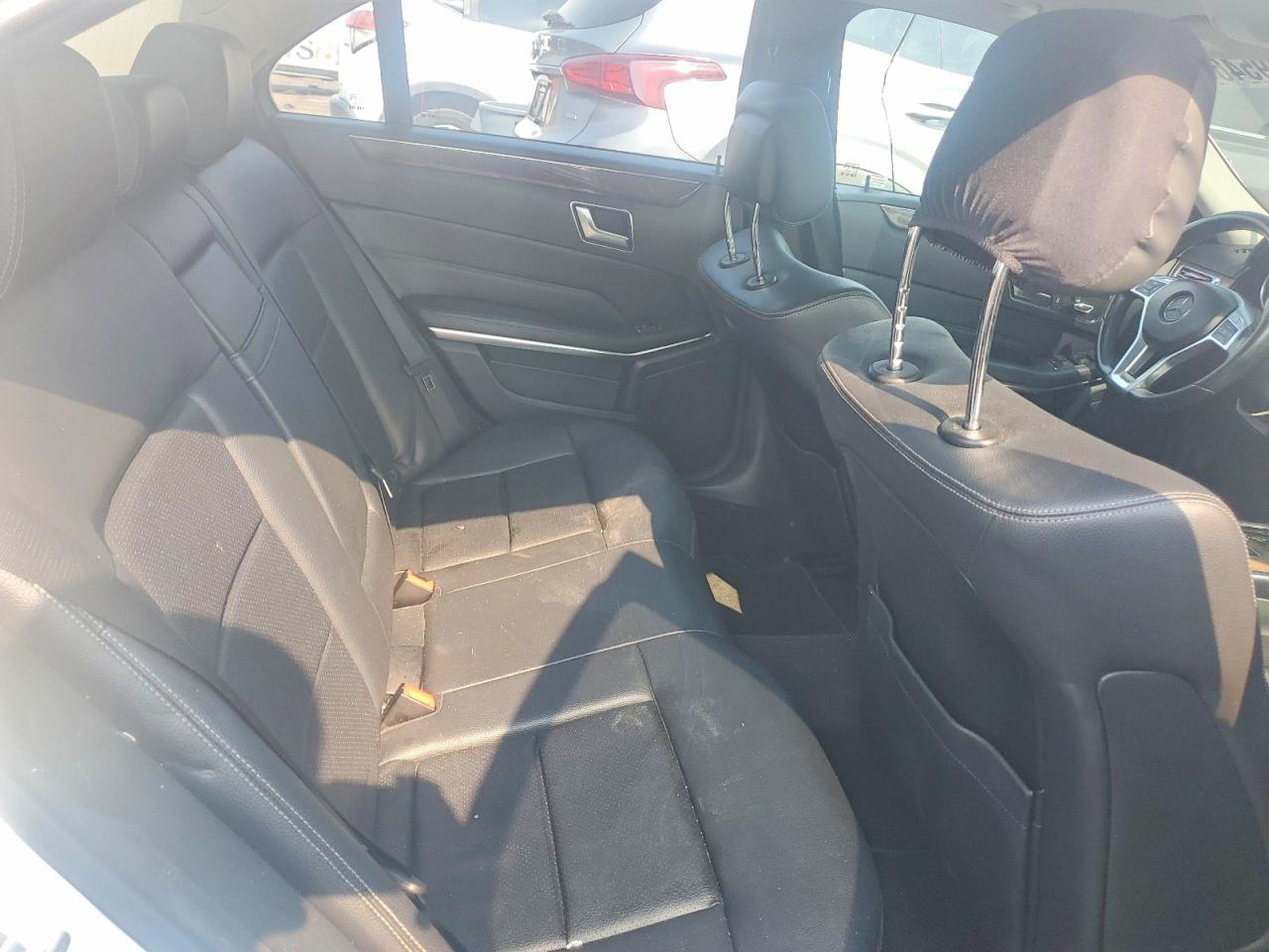 2014 Mercedes-benz E 350 Белый vin: WDDHF5KB8EA870020