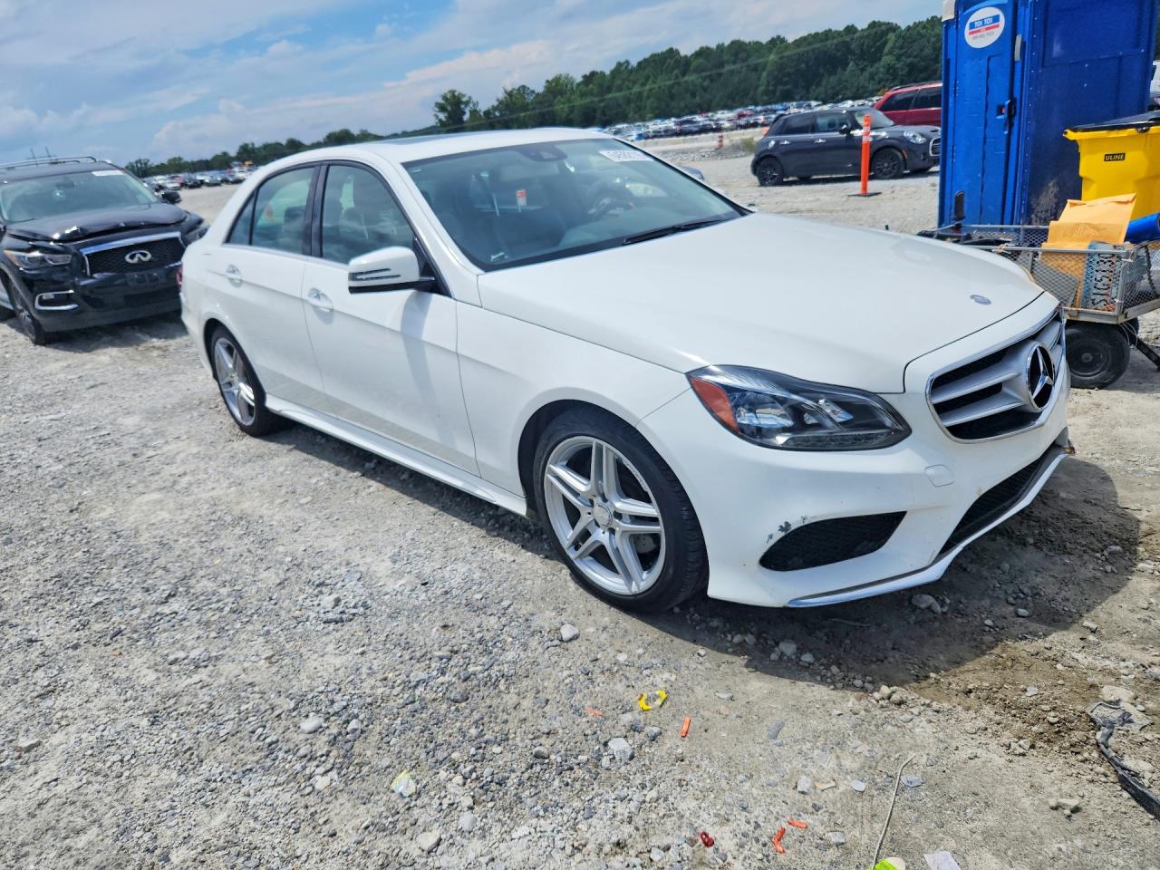2014 Mercedes-benz E 350 White vin: WDDHF5KB8EA872804
