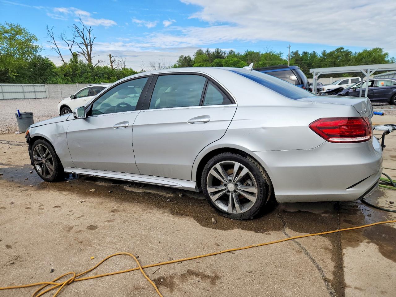 2014 Mercedes-benz E 350 Silver vin: WDDHF5KB8EA891143