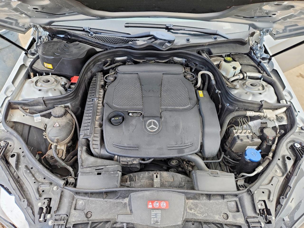2014 Mercedes-benz E 350 Silver vin: WDDHF5KB8EA891143