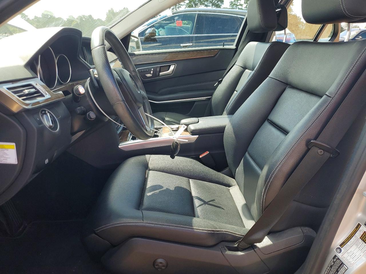 2014 Mercedes-benz E 350 Silver vin: WDDHF5KB8EA898514