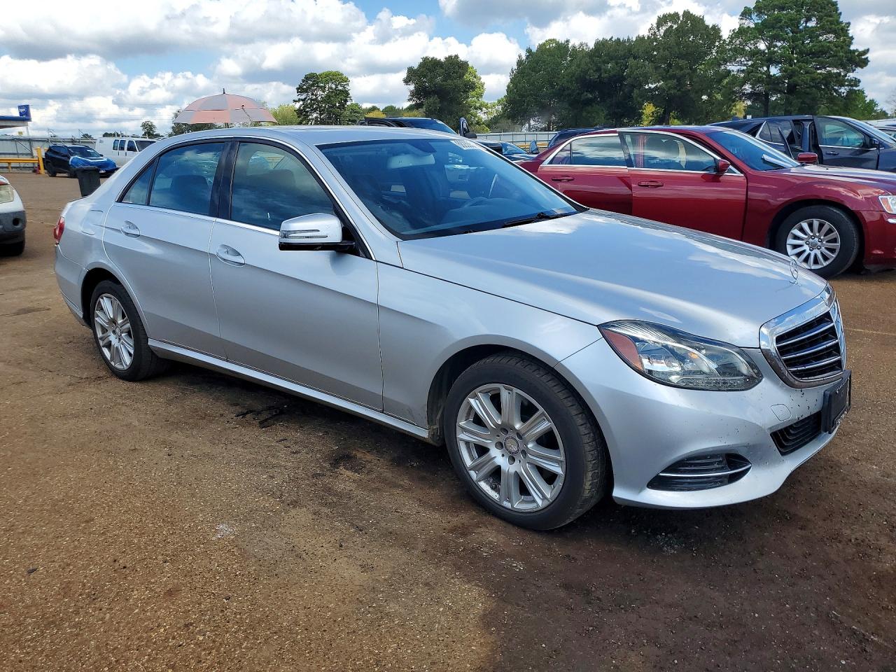 2014 Mercedes-benz E 350 Silver vin: WDDHF5KB8EA898514