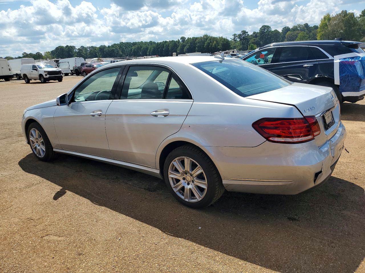 2014 Mercedes-benz E 350 Silver vin: WDDHF5KB8EA898514