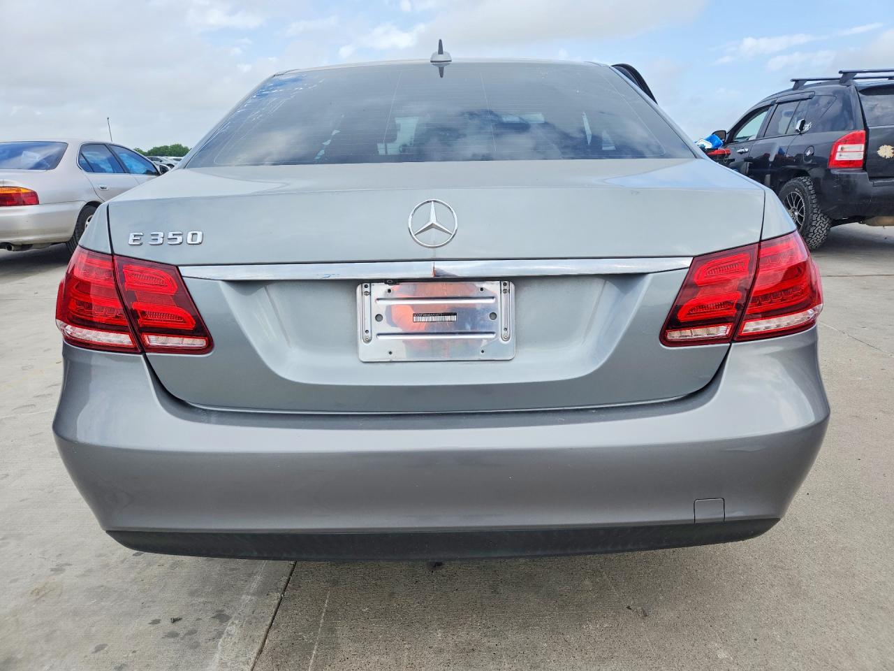 2014 Mercedes-benz E 350 Gray vin: WDDHF5KB8EA905073