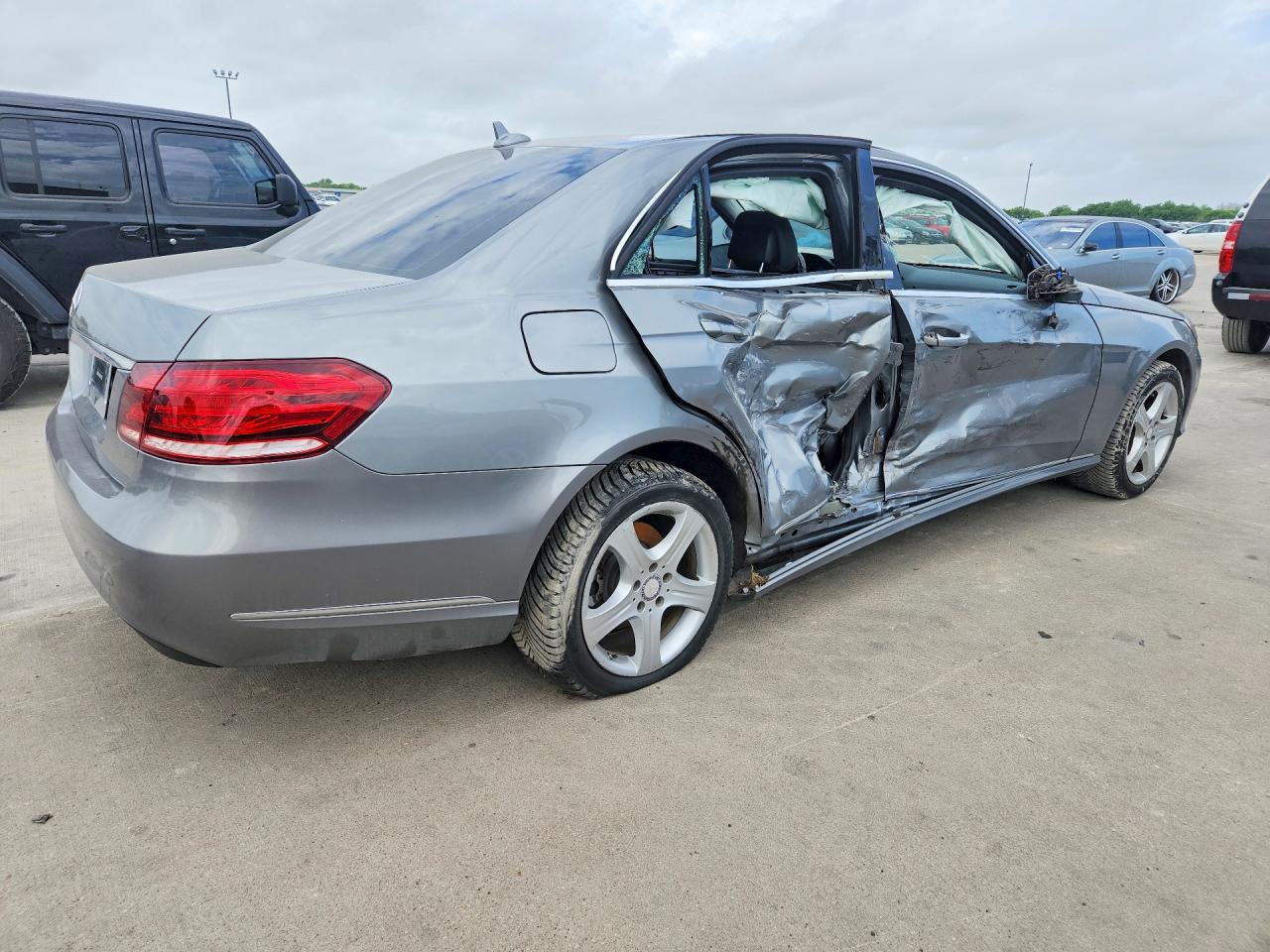 2014 Mercedes-benz E 350 Gray vin: WDDHF5KB8EA905073