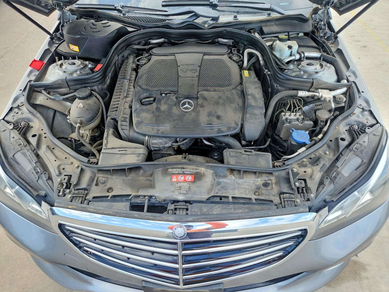 2014 Mercedes-benz E 350 Gray vin: WDDHF5KB8EA905073