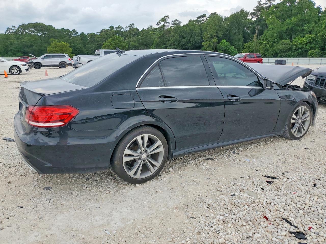 2014 Mercedes-benz E 350 Black vin: WDDHF5KB8EA914002