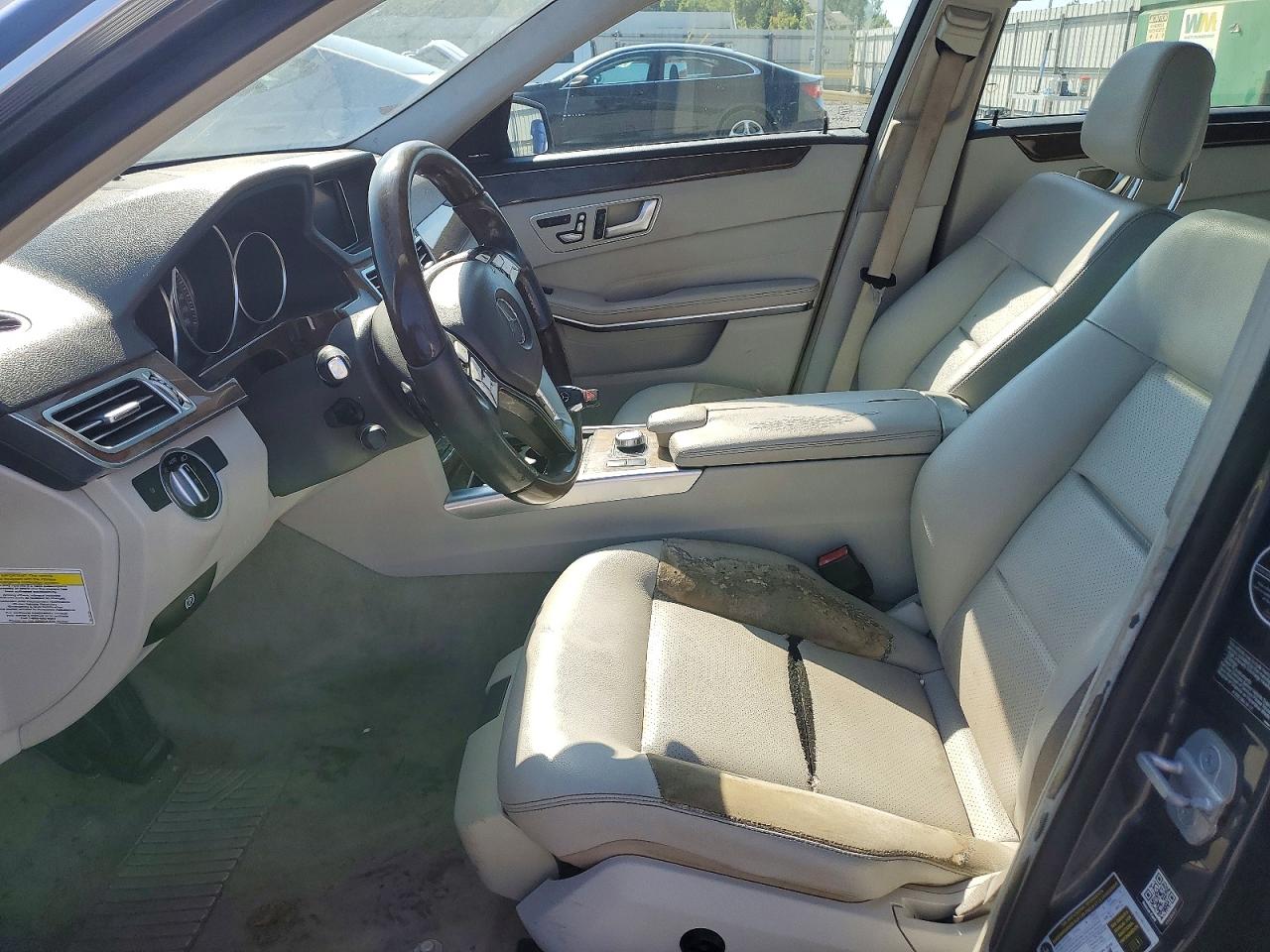 2014 Mercedes-benz E 350 Blue vin: WDDHF5KB8EA963684