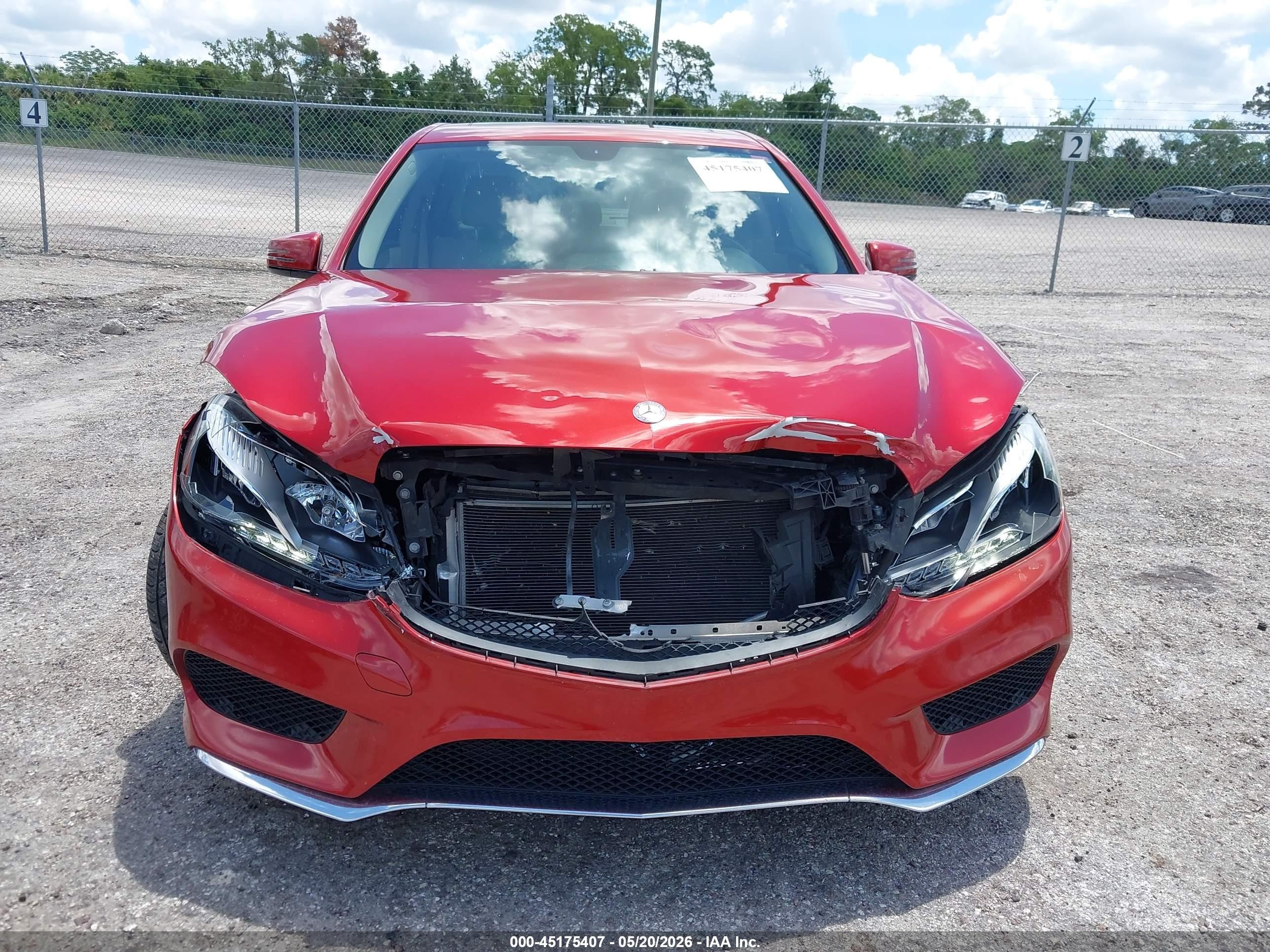2014 Mercedes-benz E 350   Red vin: WDDHF5KB8EA974684