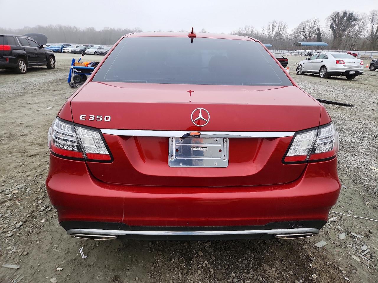 2014 Mercedes-benz E 350 Красный vin: WDDHF5KB8EA978847