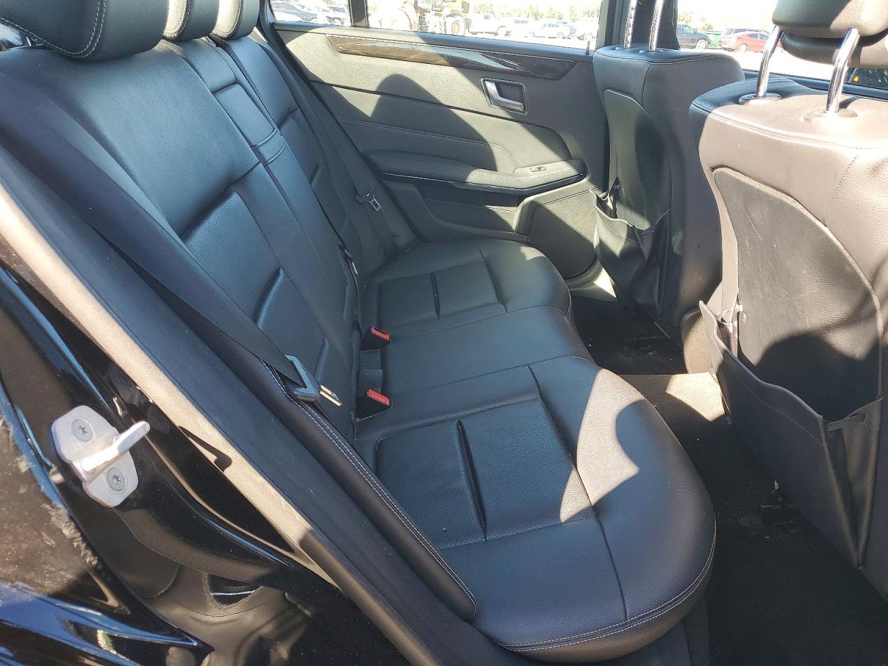 2014 Mercedes-benz E 350 Black vin: WDDHF5KB8EA996829
