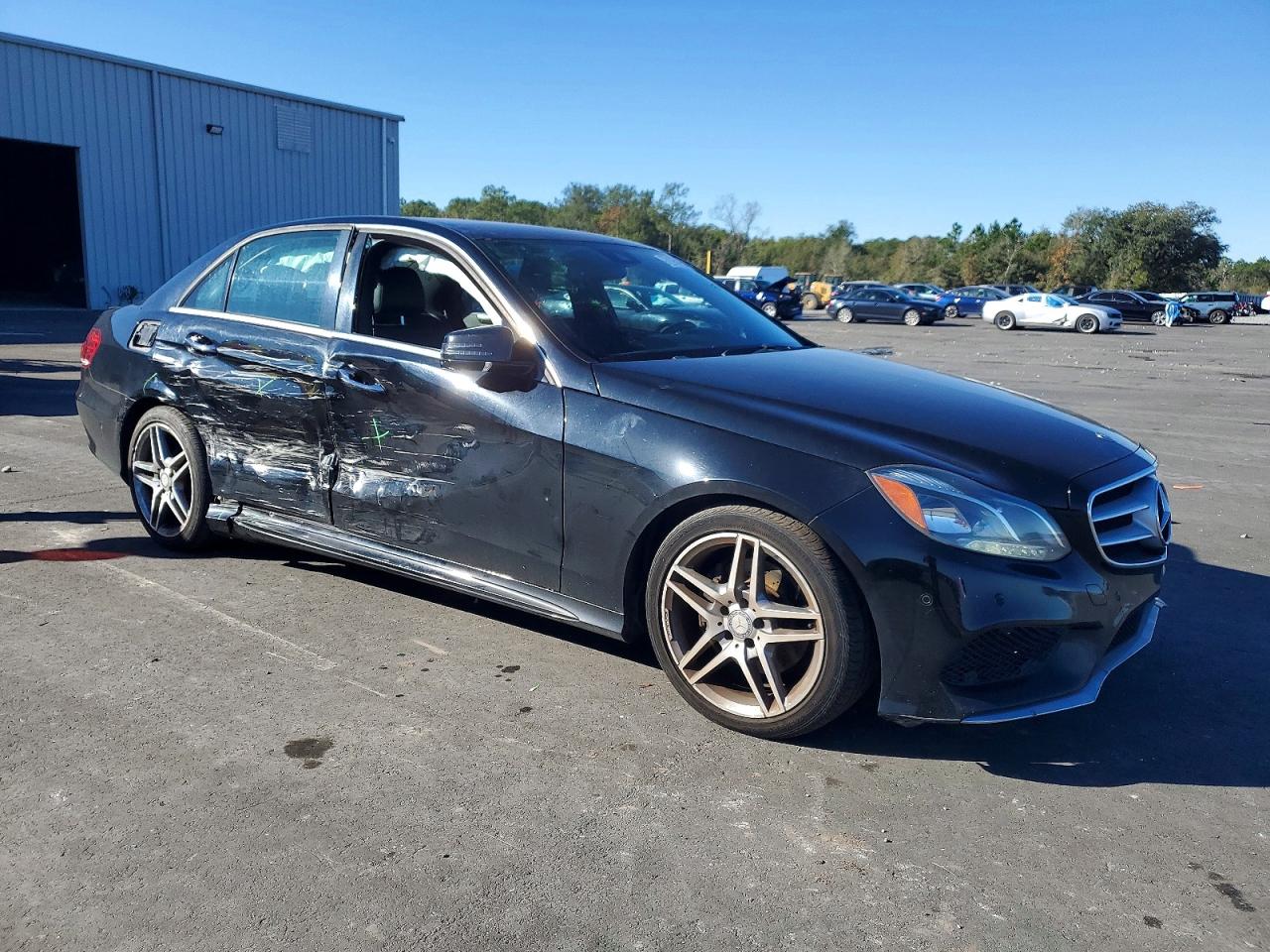2014 Mercedes-benz E 350 Black vin: WDDHF5KB8EA996829