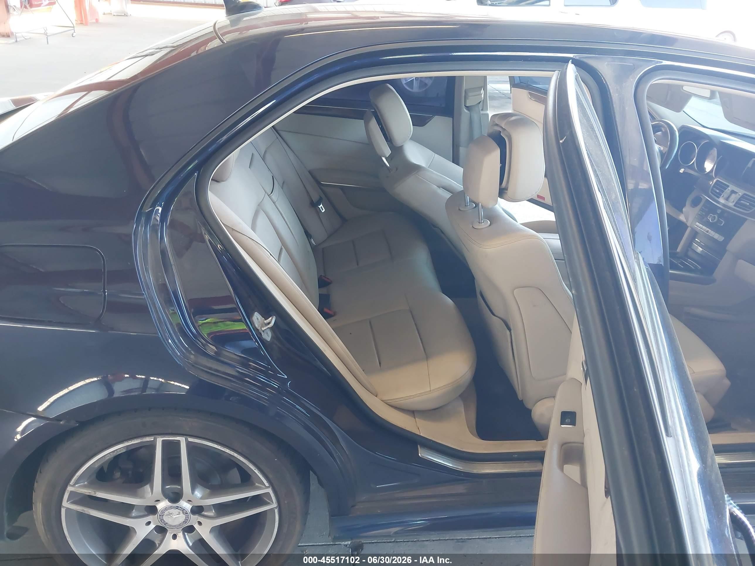 2014 Mercedes-benz E 350   Blue vin: WDDHF5KB8EB000214