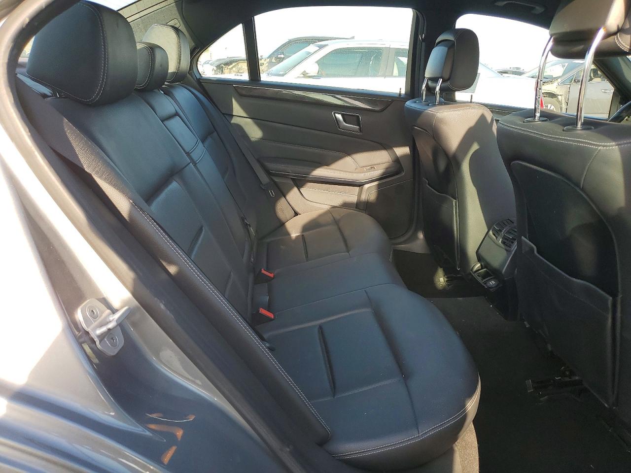 2015 Mercedes-benz E 350 Silver vin: WDDHF5KB8FB090143