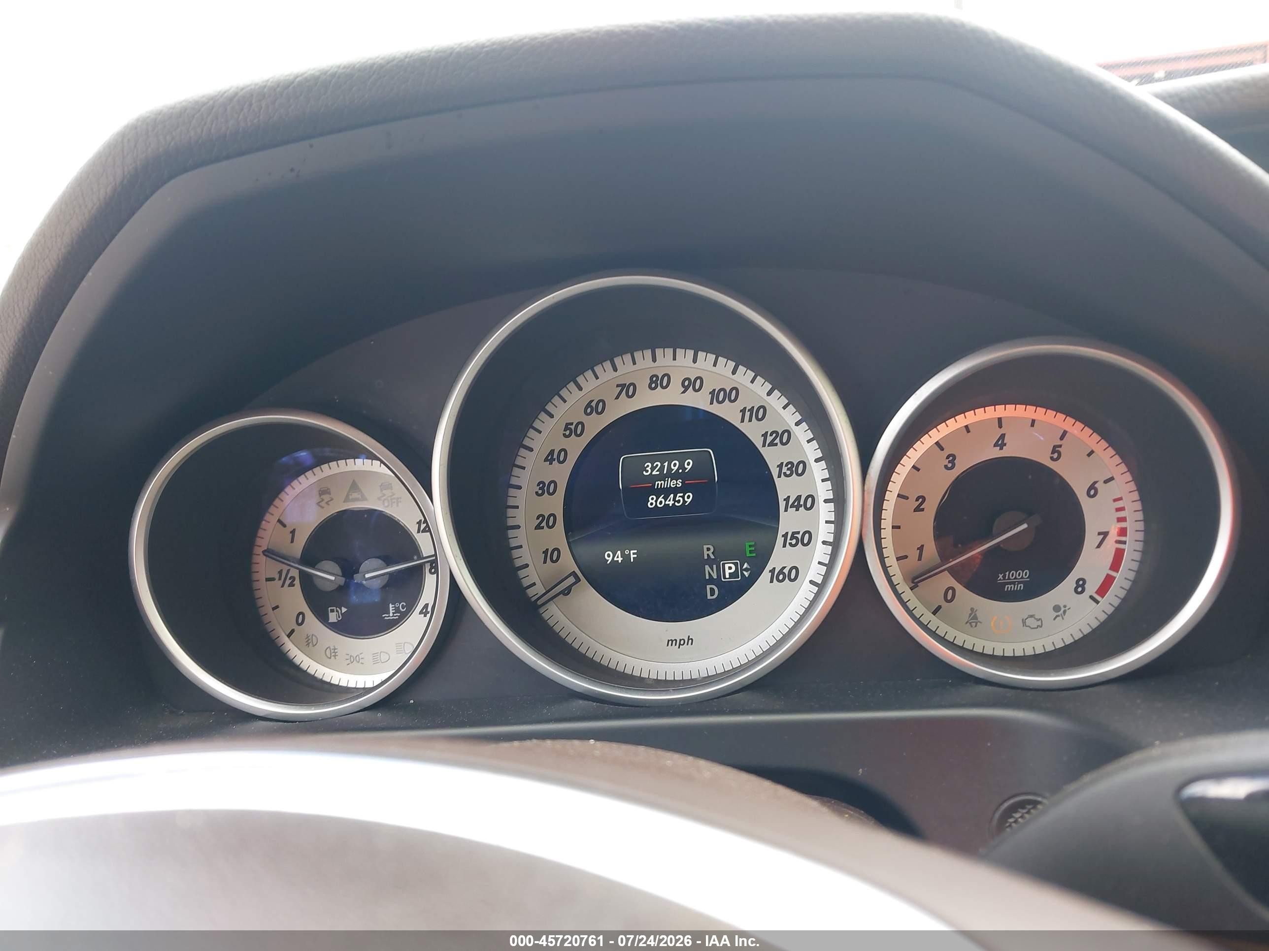 2015 Mercedes-benz E 350   Синий vin: WDDHF5KB8FB122797