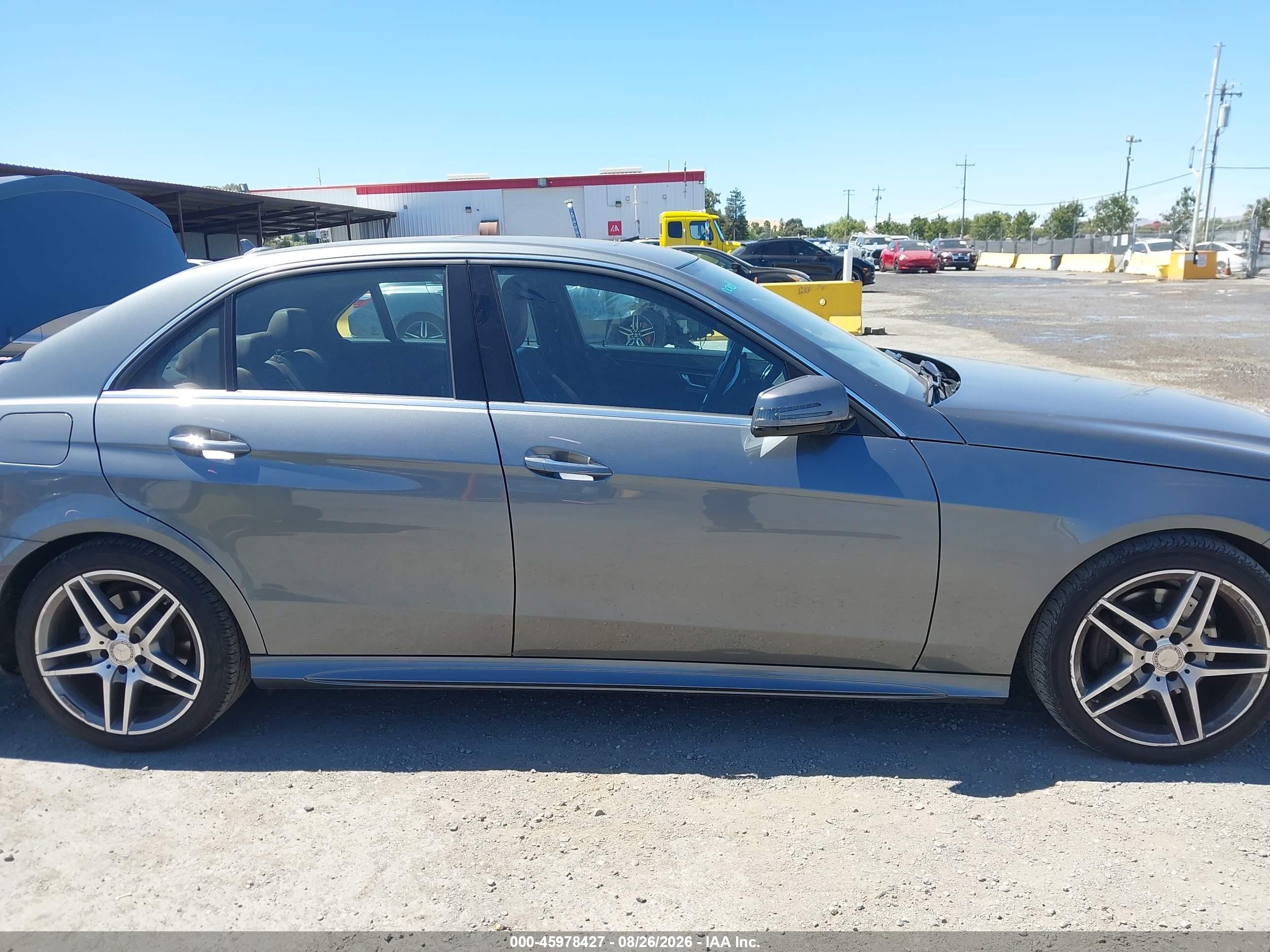 2016 Mercedes-benz E 350   Серый vin: WDDHF5KB8GB306350