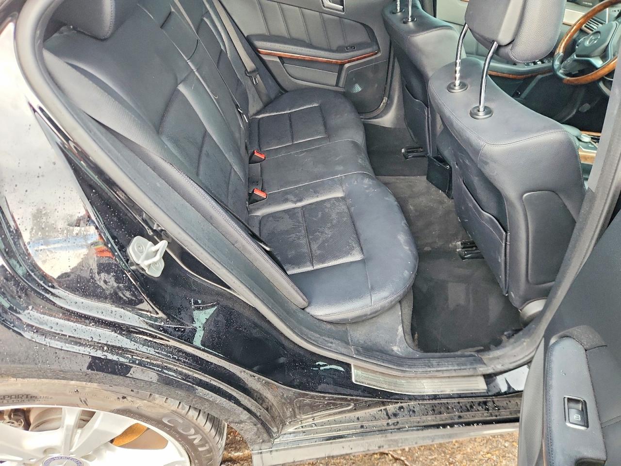 2012 Mercedes-benz E 350 Black vin: WDDHF5KB9CA546054