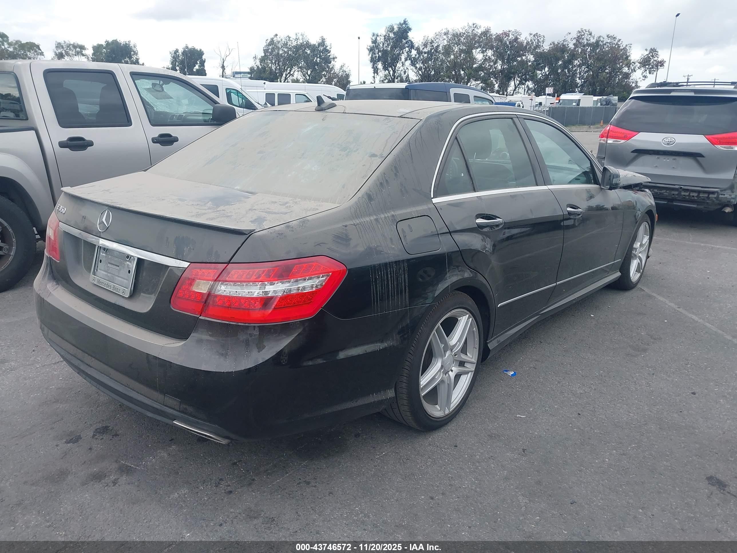 2013 Mercedes-benz E 350   Черный vin: WDDHF5KB9DA709562
