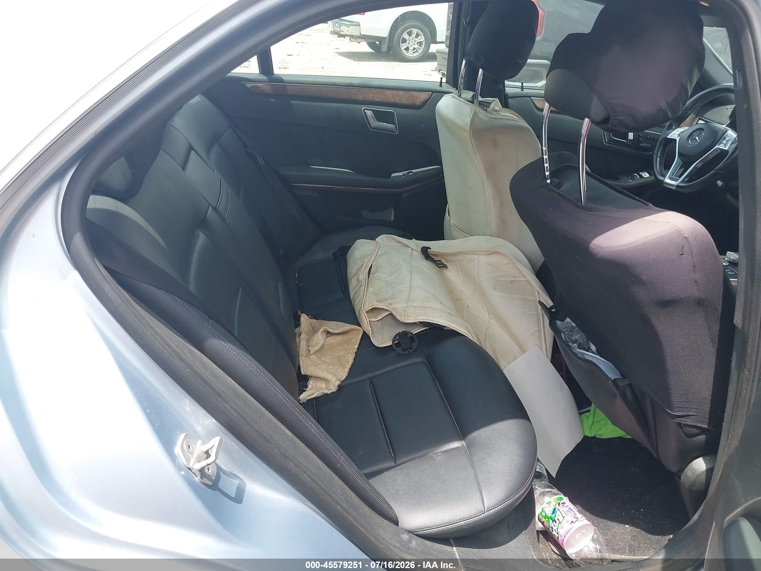2013 Mercedes-benz E 350   Синий vin: WDDHF5KB9DA725759