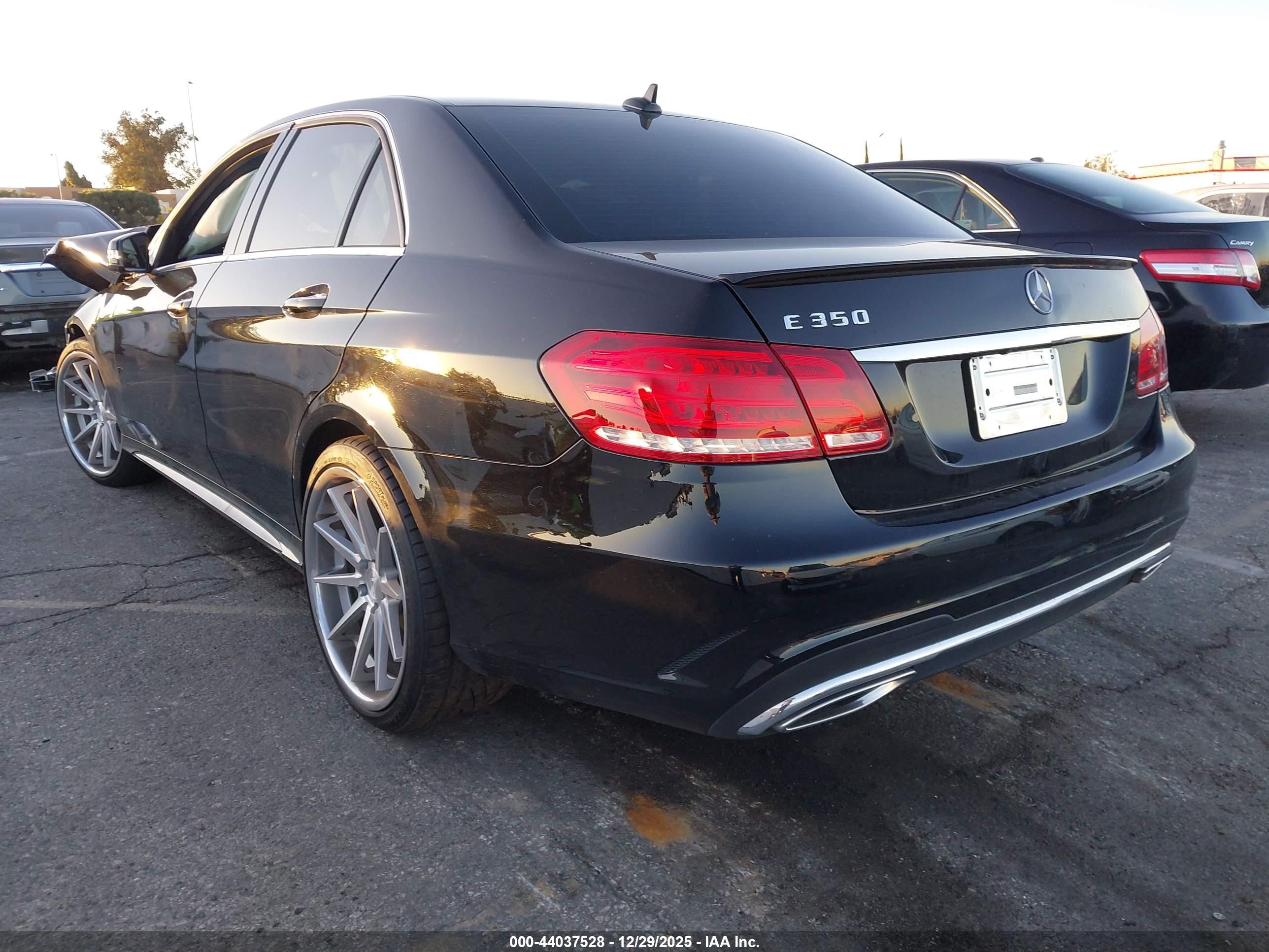 2014 Mercedes-benz E 350 Black vin: WDDHF5KB9EA793495