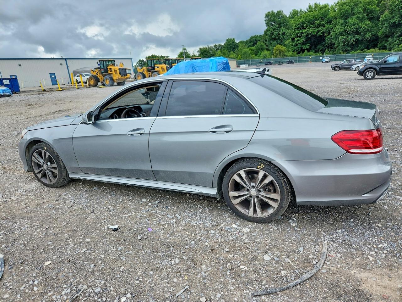 2014 Mercedes-benz E 350 Silver vin: WDDHF5KB9EA811963
