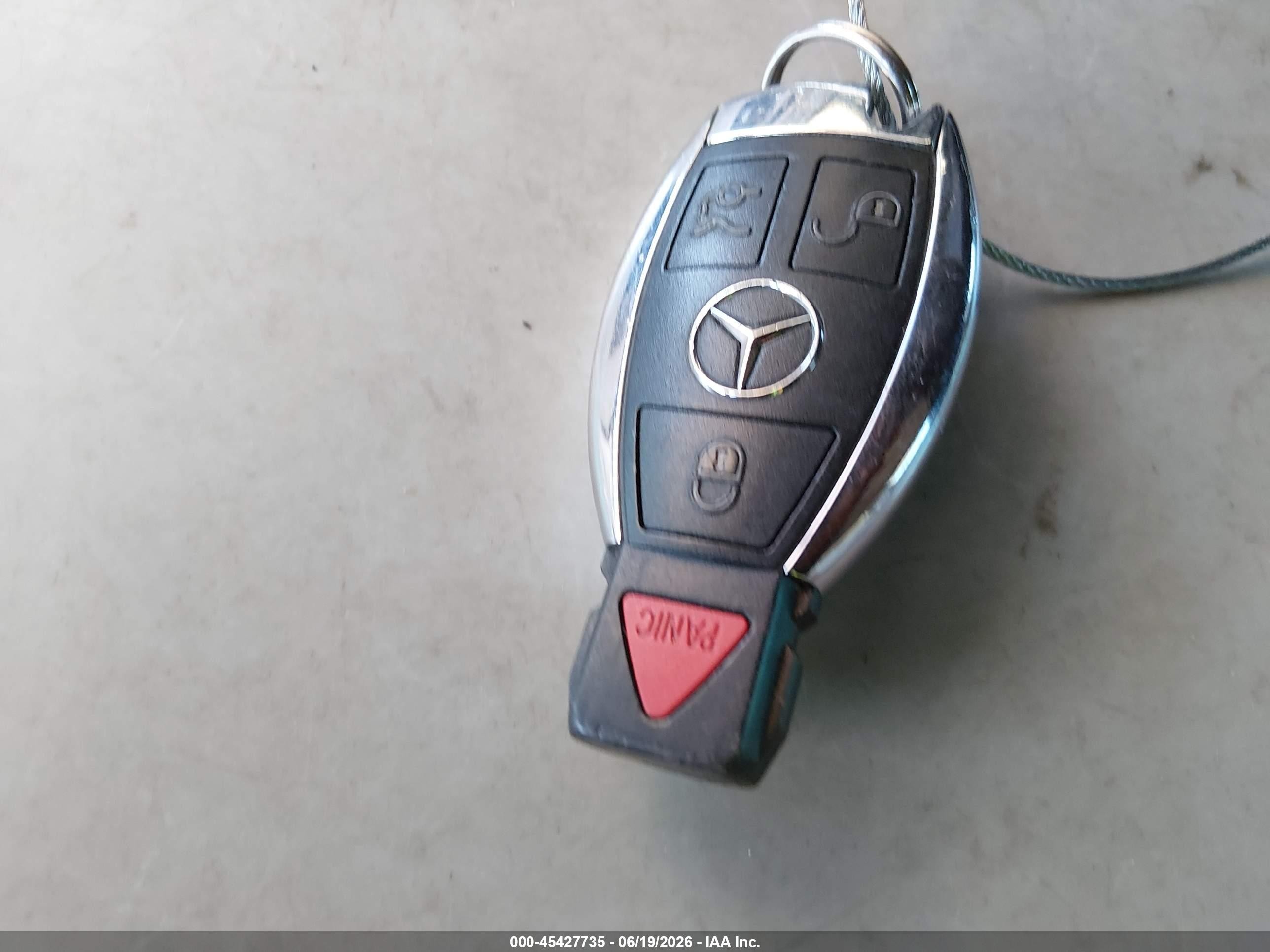 2014 Mercedes-benz E 350 Blue vin: WDDHF5KB9EA933531