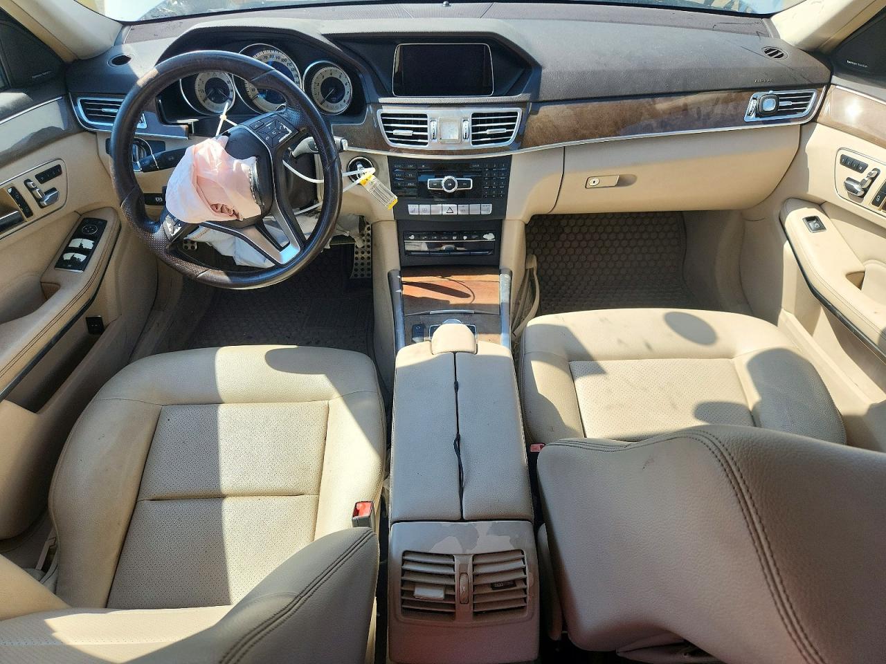 2014 Mercedes-benz E 350 White vin: WDDHF5KB9EB022559