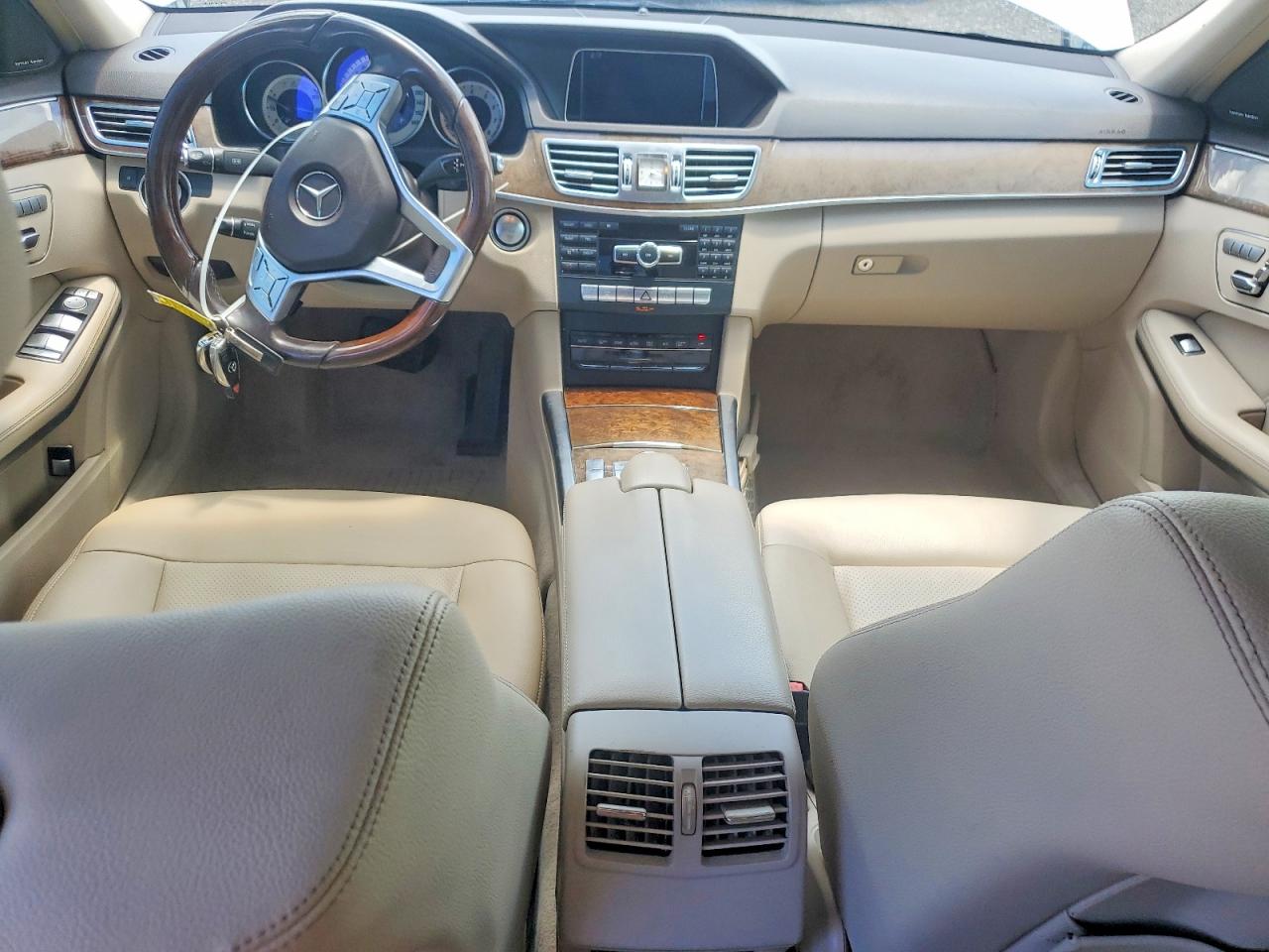 2014 Mercedes-benz E 350 Белый vin: WDDHF5KB9EB032539