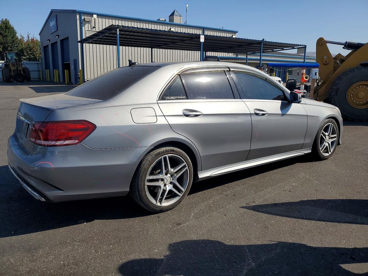 2014 Mercedes-benz E 350 Silver vin: WDDHF5KB9EB045081