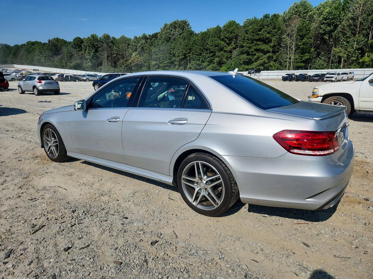 2015 Mercedes-benz E 350 Серебряный vin: WDDHF5KB9FB084142