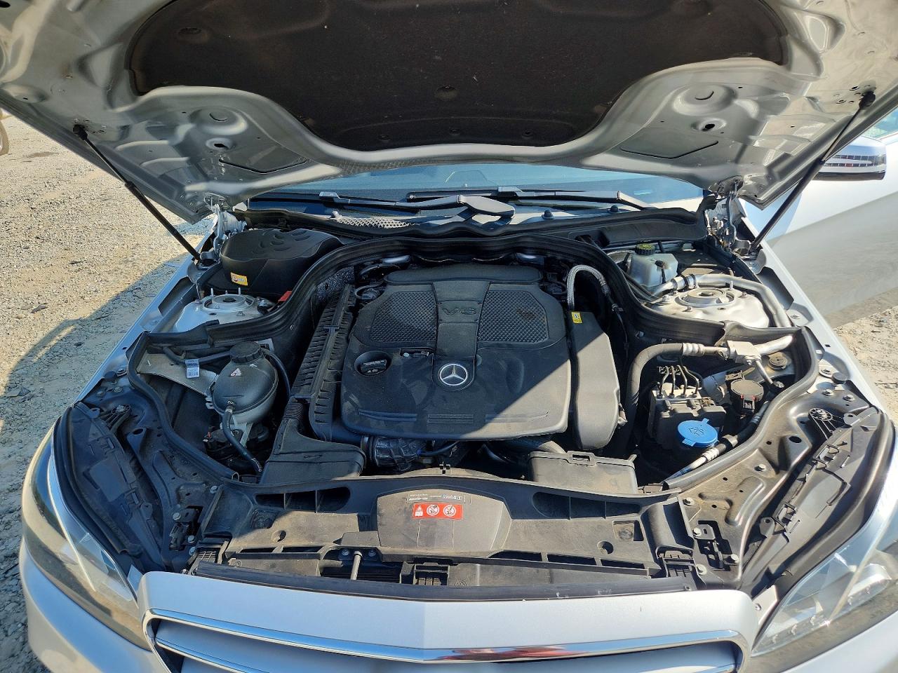 2015 Mercedes-benz E 350 Серебряный vin: WDDHF5KB9FB084142