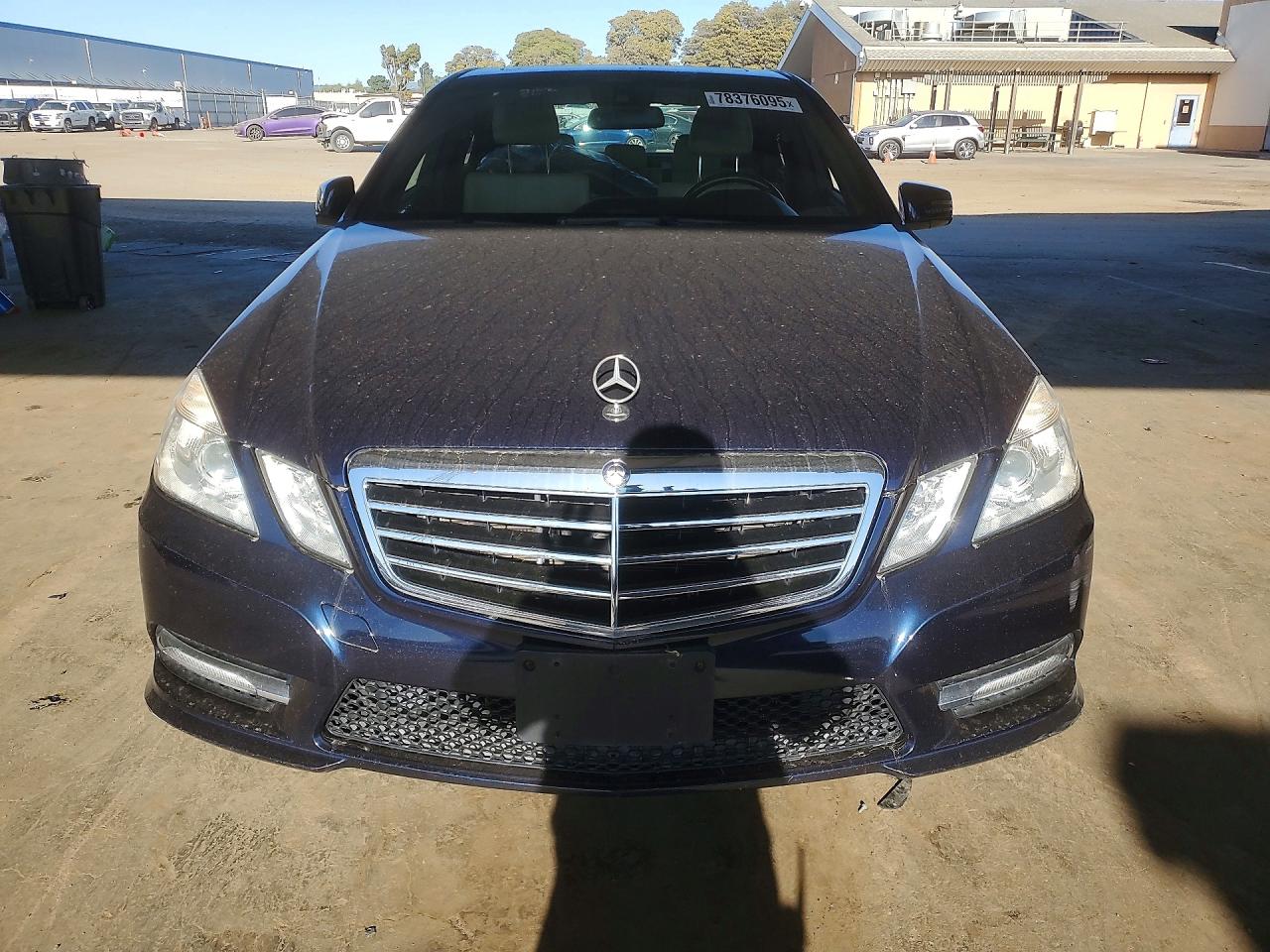 2012 Mercedes-benz E 350 Синий vin: WDDHF5KBXCA531840