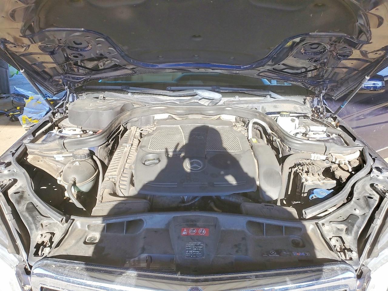 2012 Mercedes-benz E 350 Синий vin: WDDHF5KBXCA531840