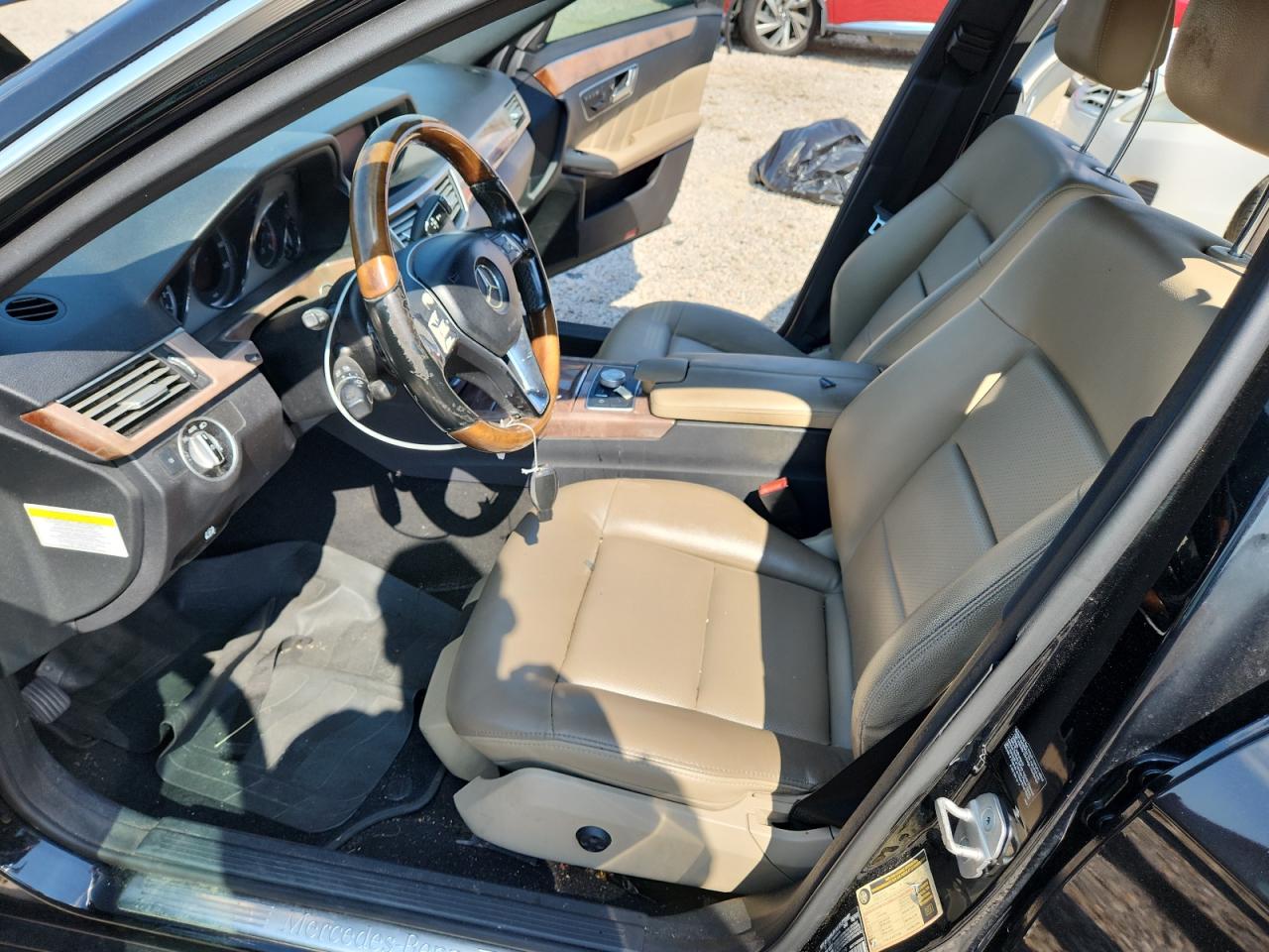 2012 Mercedes-benz E 350 Black vin: WDDHF5KBXCA546029