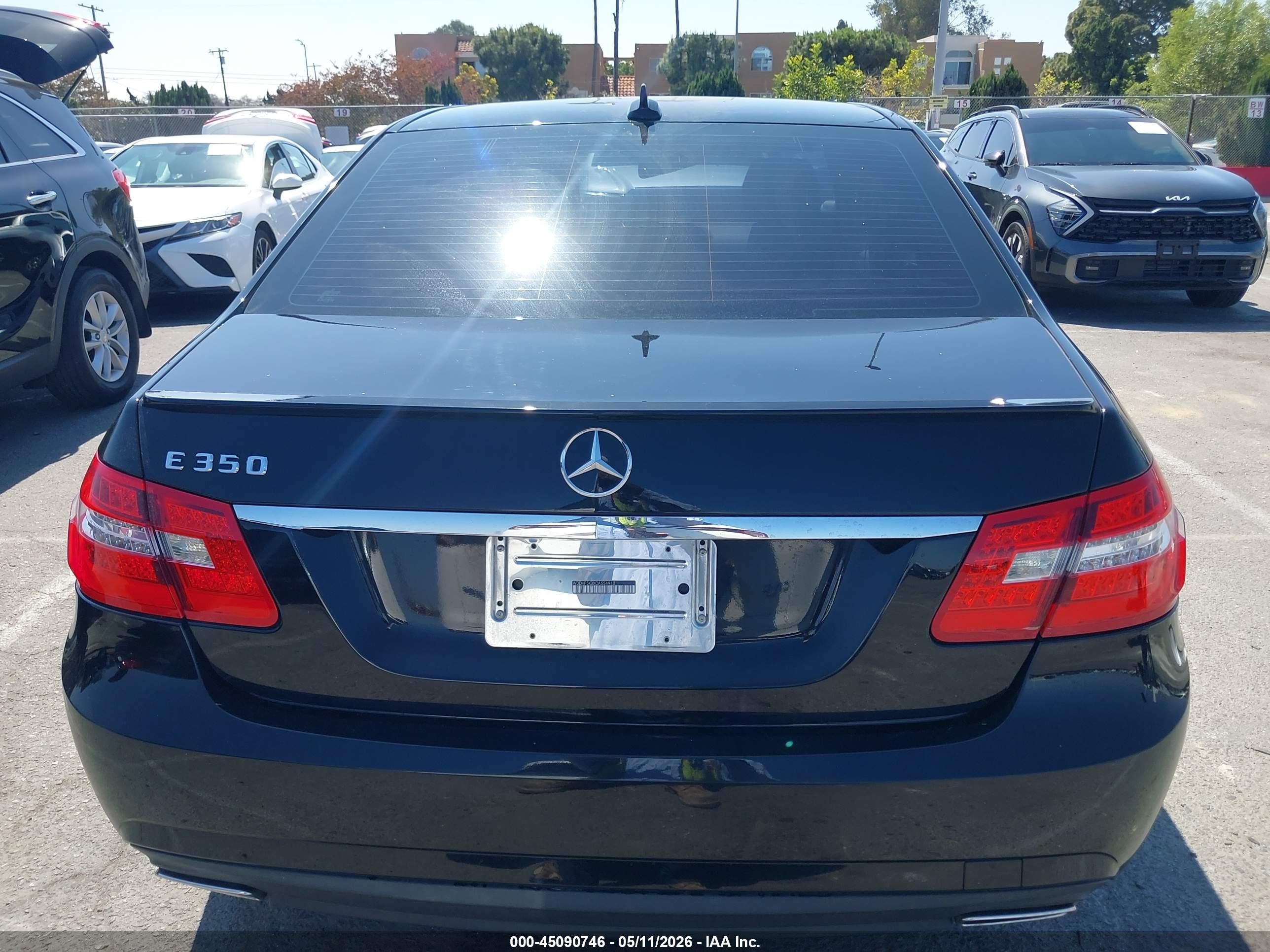 2012 Mercedes-benz E 350   Black vin: WDDHF5KBXCA554910