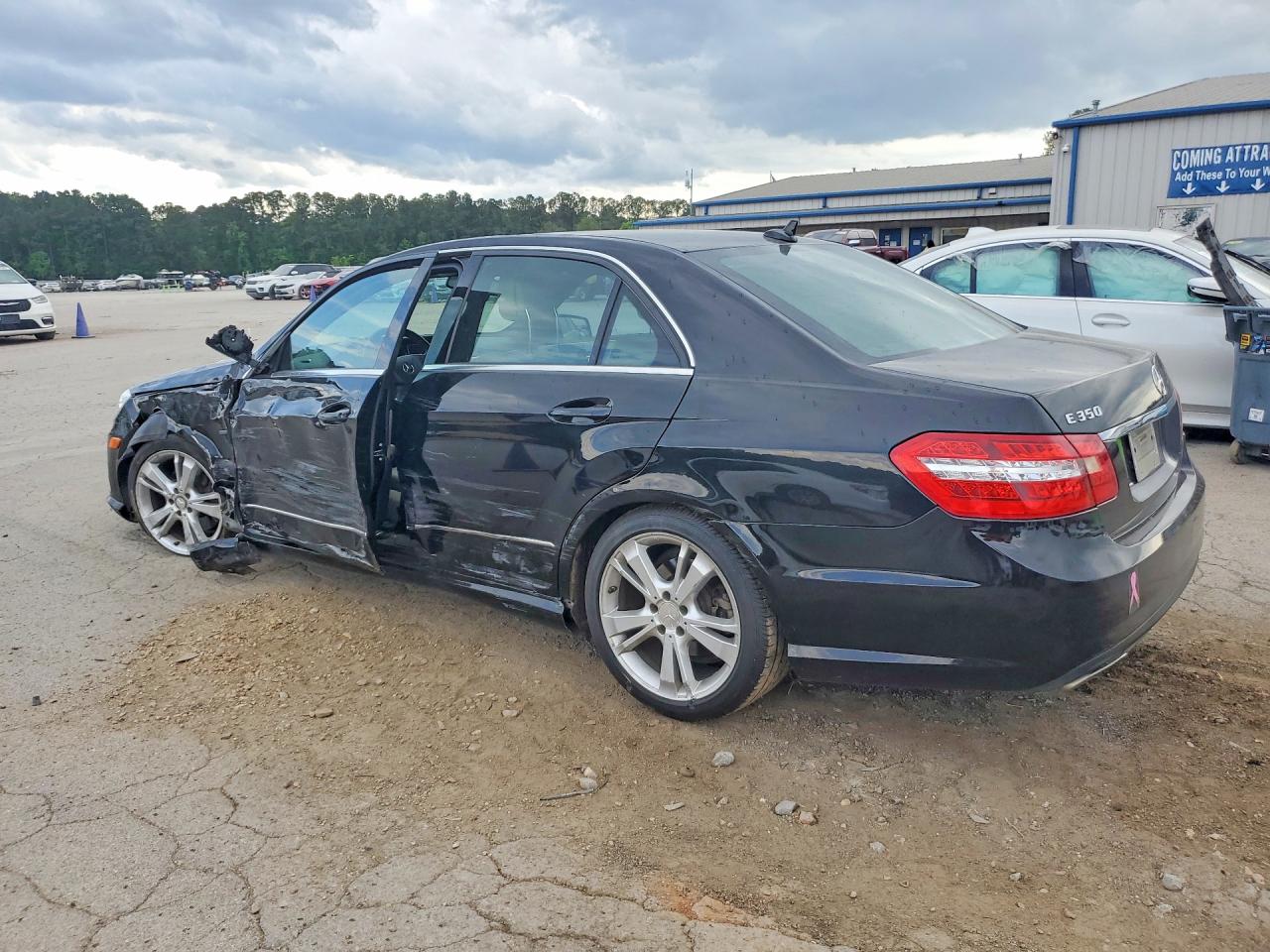 2012 Mercedes-benz E 350 Черный vin: WDDHF5KBXCA563784