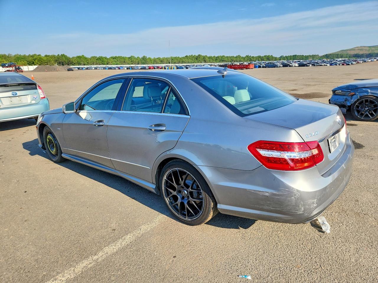 2012 Mercedes-benz E 350 Серебряный vin: WDDHF5KBXCA570489