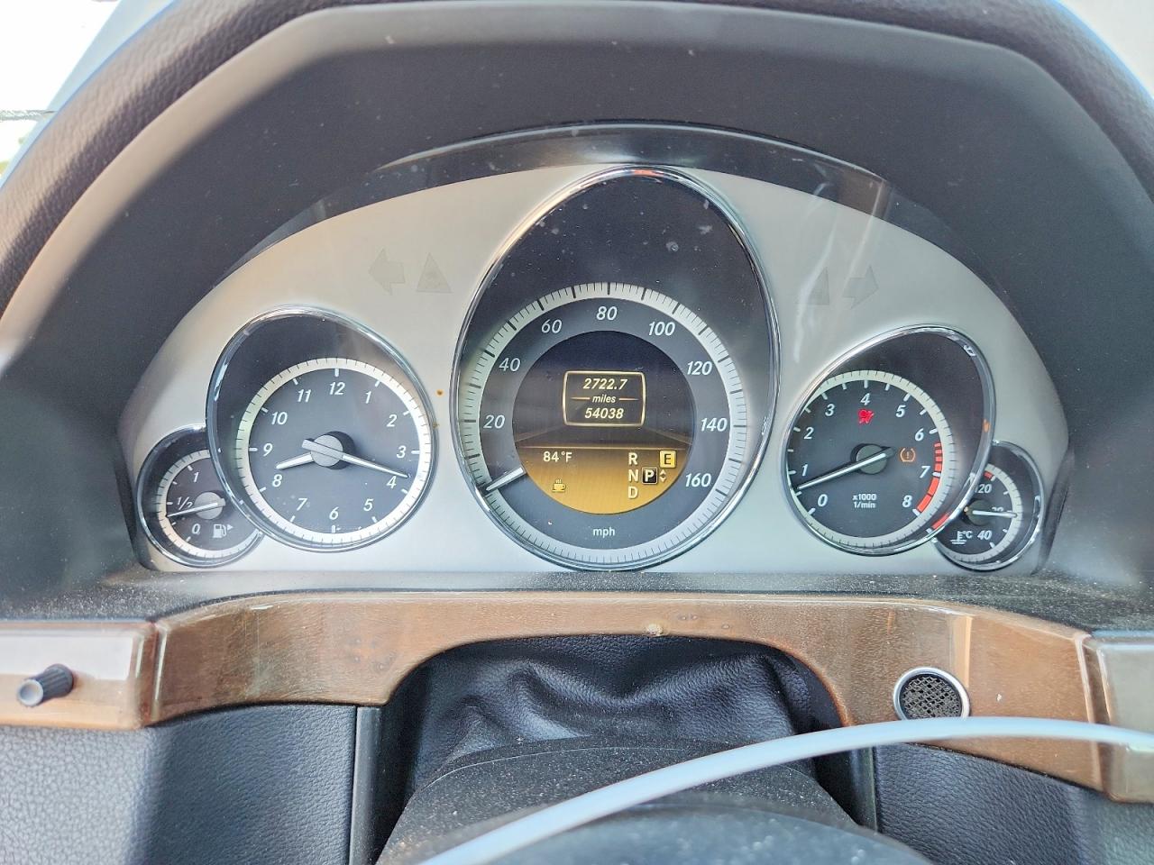 2012 Mercedes-benz E 350 Серебряный vin: WDDHF5KBXCA570489