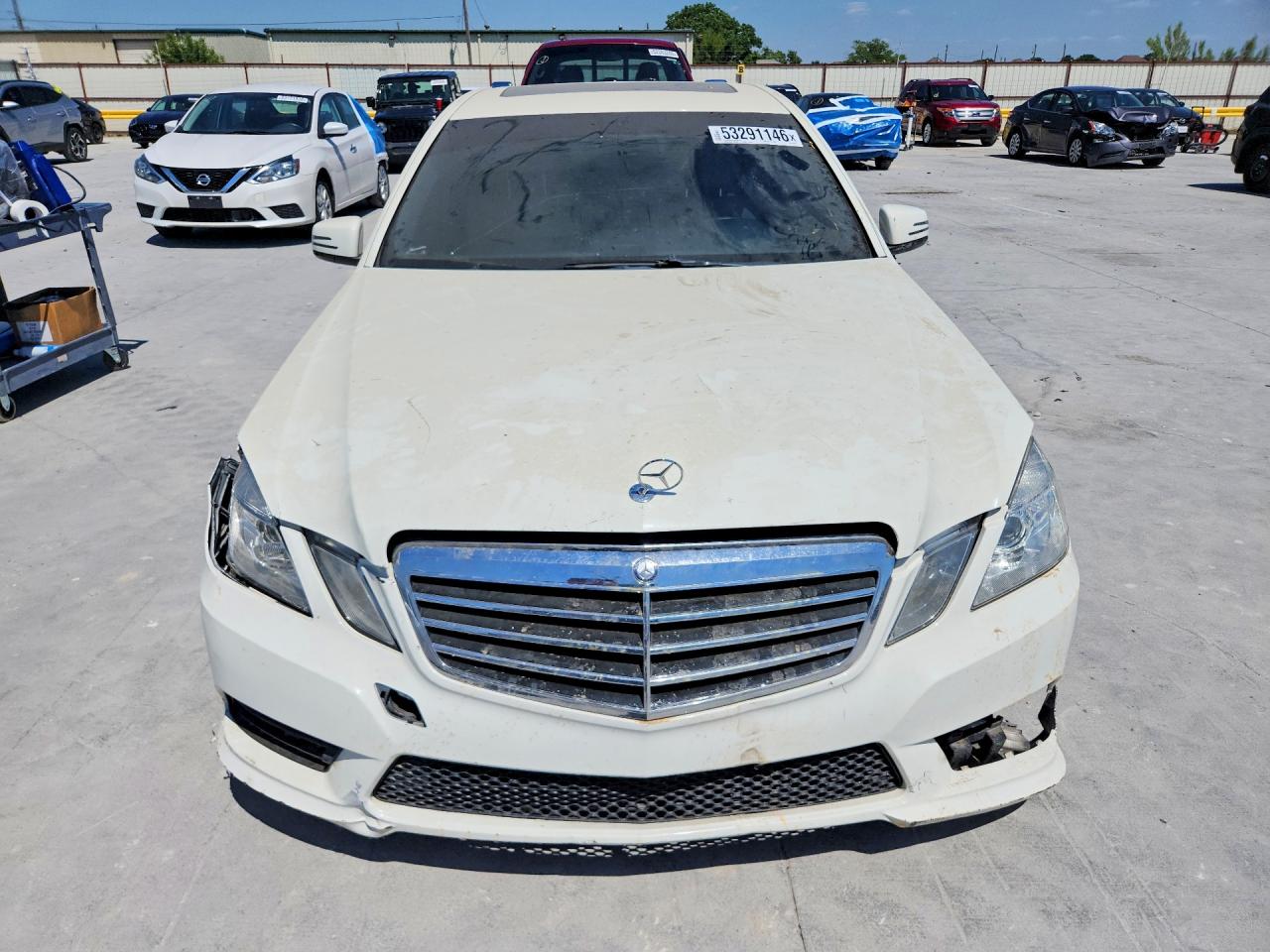 2012 Mercedes-benz E 350 White vin: WDDHF5KBXCA613356