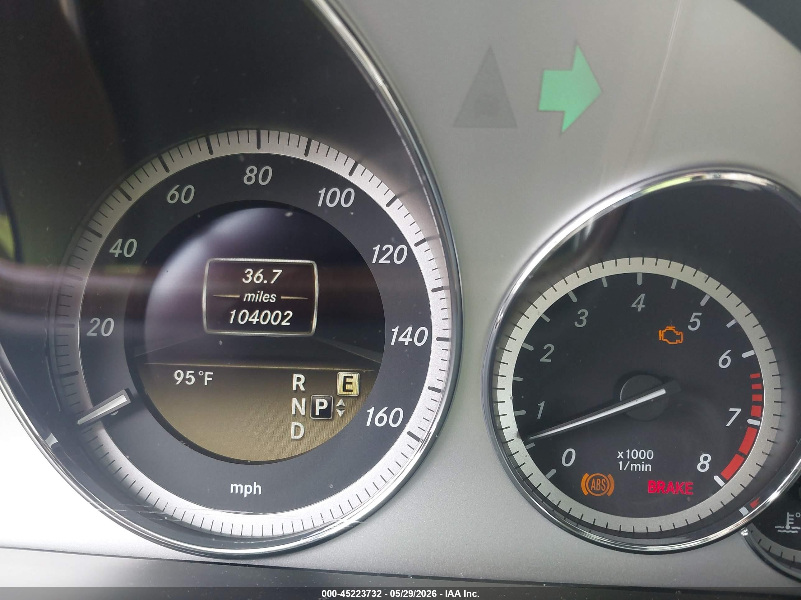 2012 Mercedes-benz E 350   Black vin: WDDHF5KBXCA616046