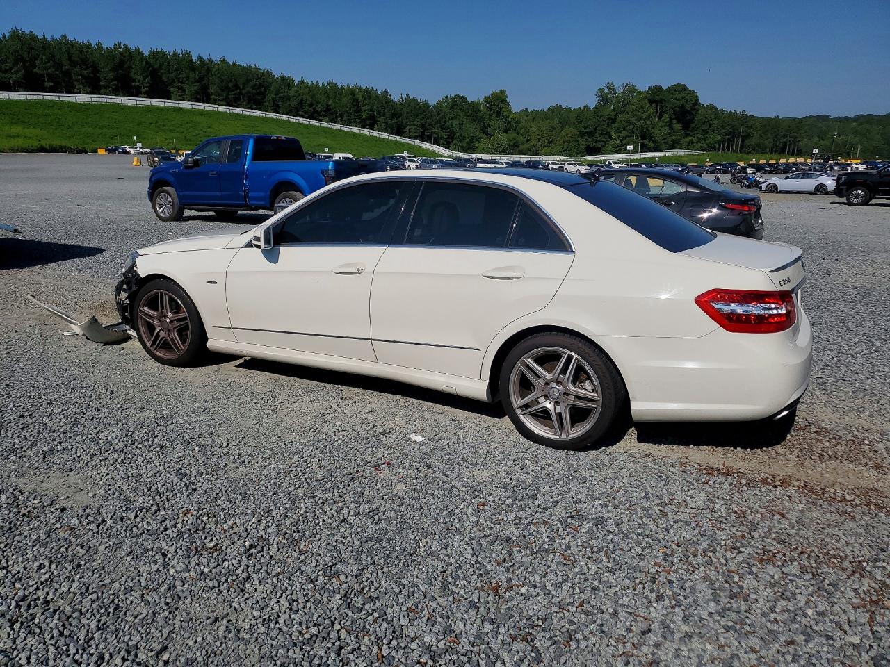 2012 Mercedes-benz E 350 White vin: WDDHF5KBXCA641027
