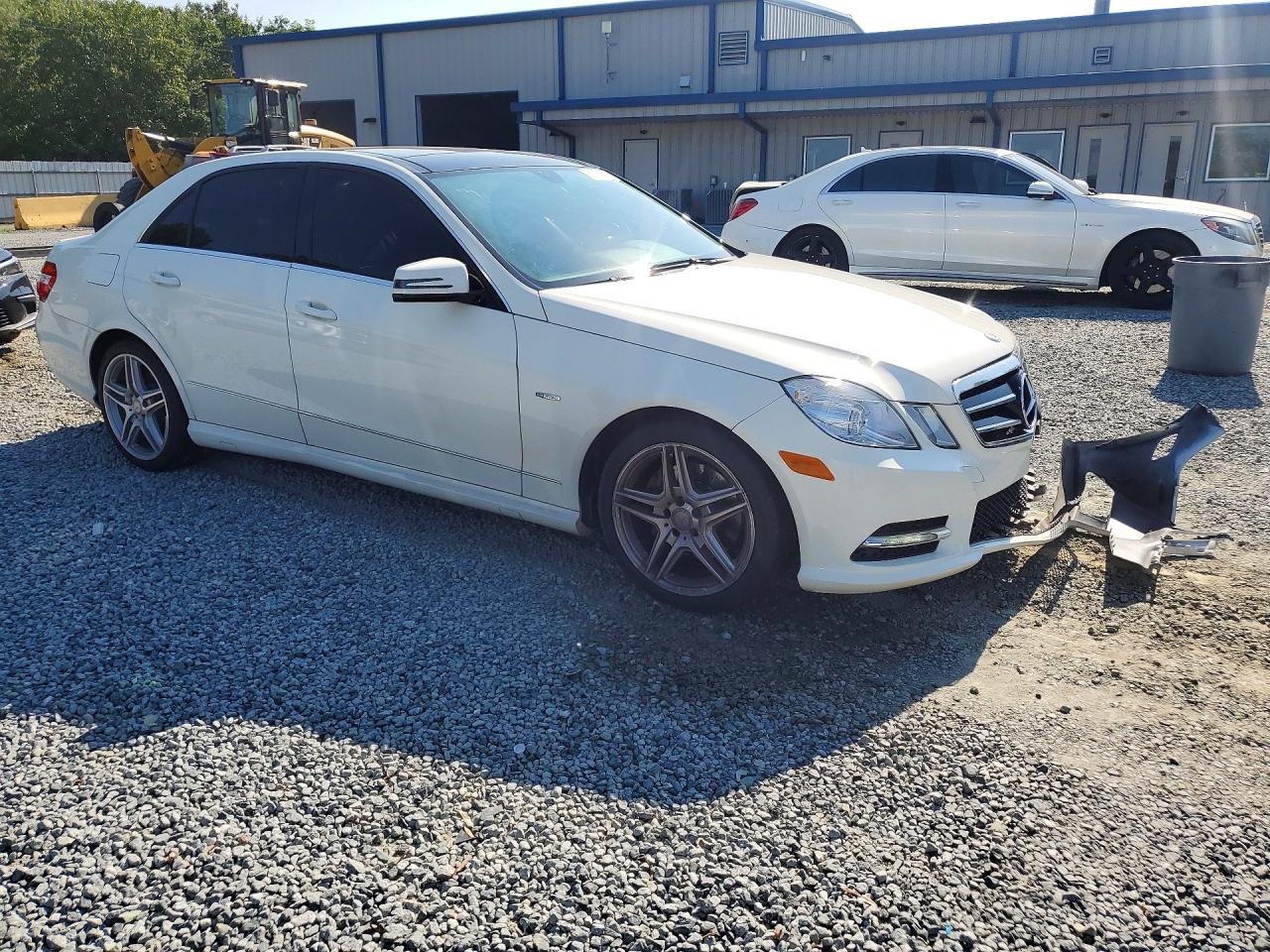 2012 Mercedes-benz E 350 White vin: WDDHF5KBXCA641027