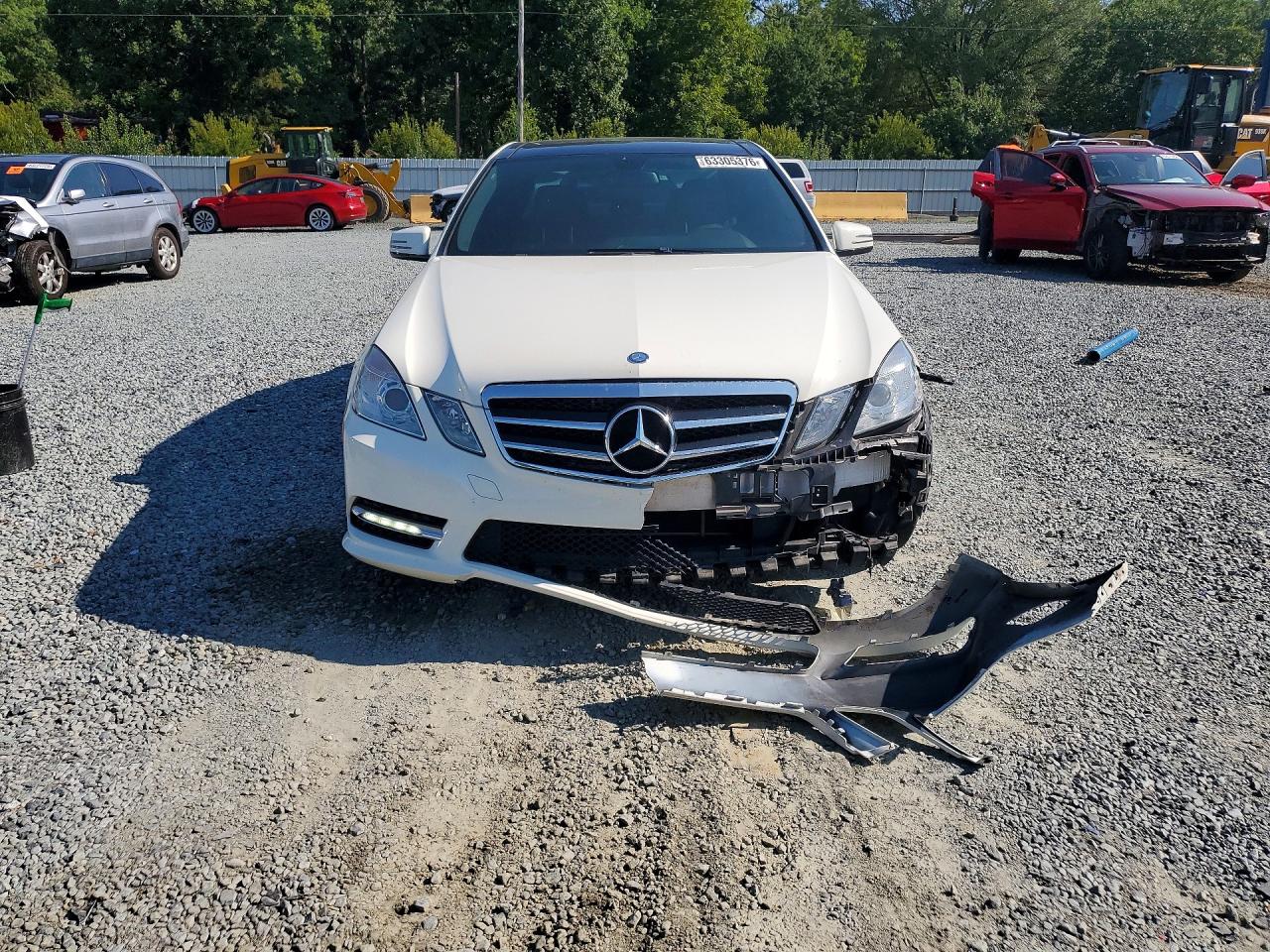 2012 Mercedes-benz E 350 White vin: WDDHF5KBXCA641027