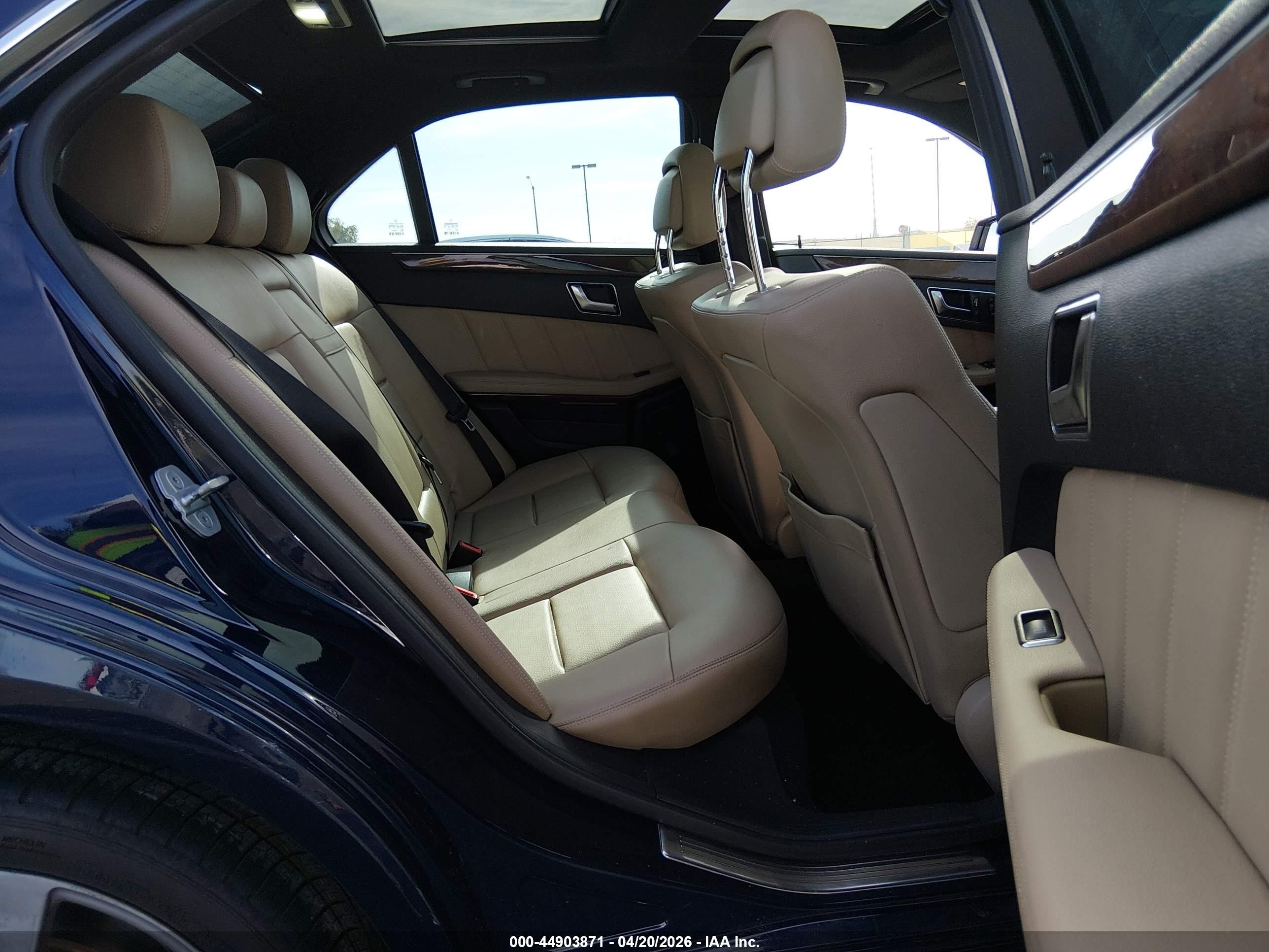 2012 Mercedes-benz E 350   Purple vin: WDDHF5KBXCA645790