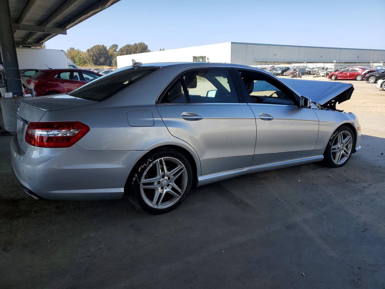 2013 Mercedes-benz E 350 Silver vin: WDDHF5KBXDA689807