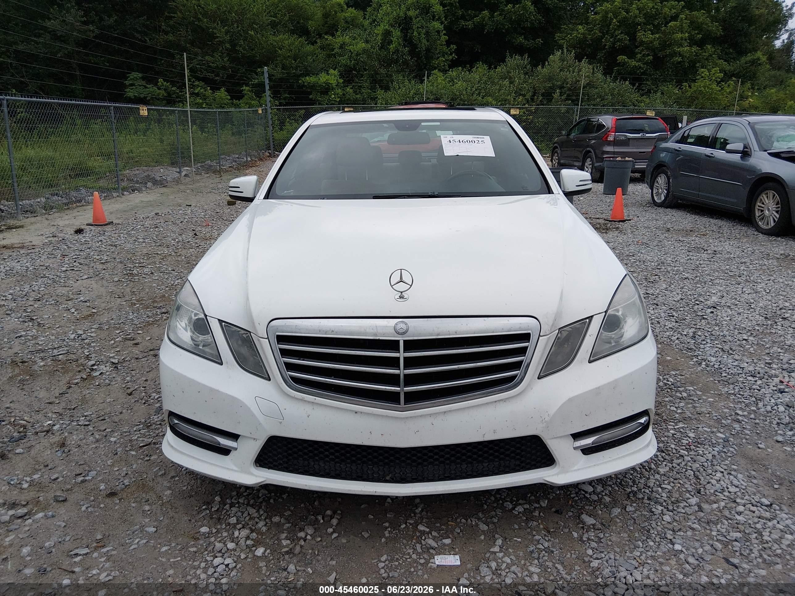 2013 Mercedes-benz E 350   Белый vin: WDDHF5KBXDA690424