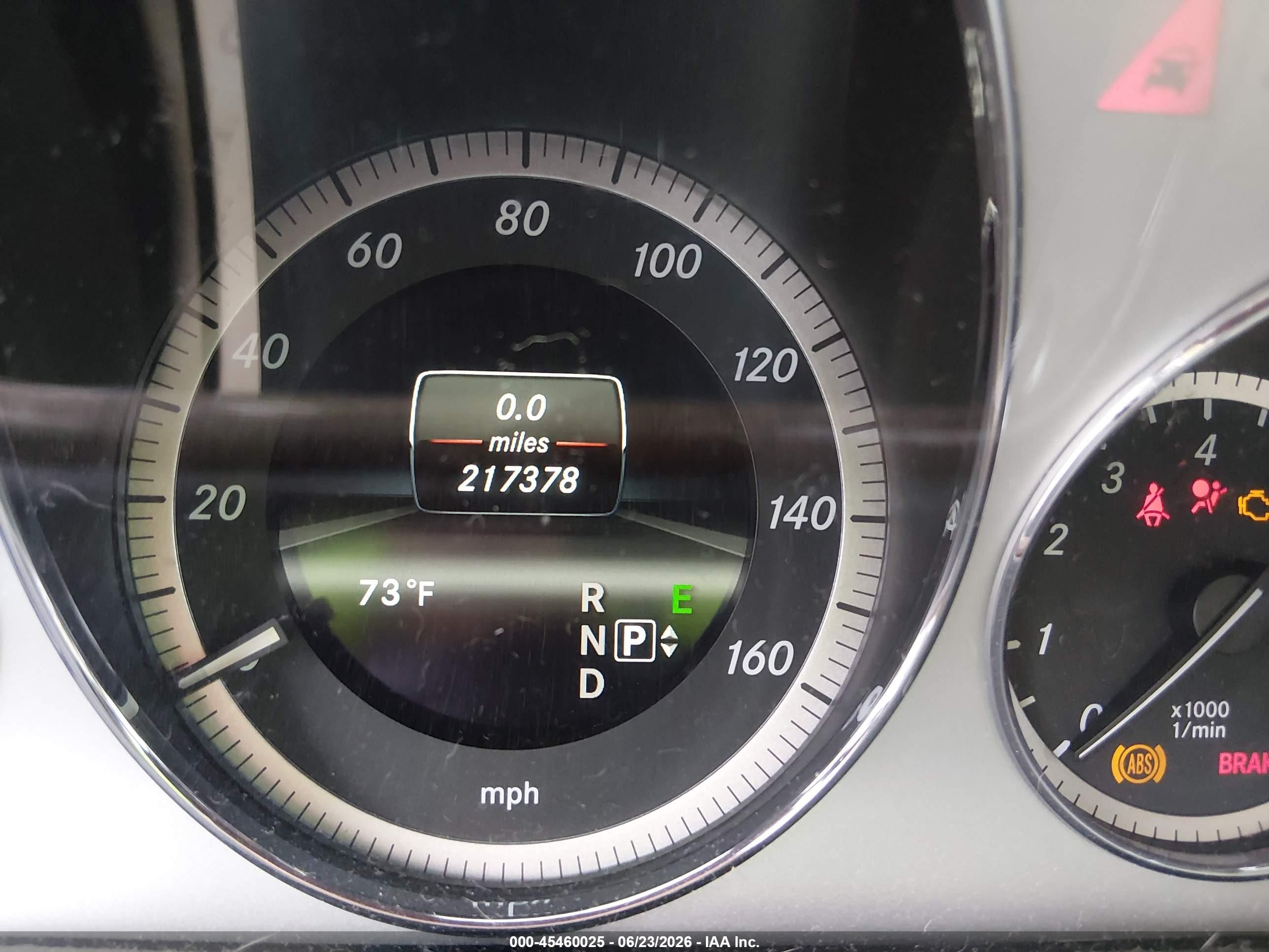 2013 Mercedes-benz E 350   Белый vin: WDDHF5KBXDA690424